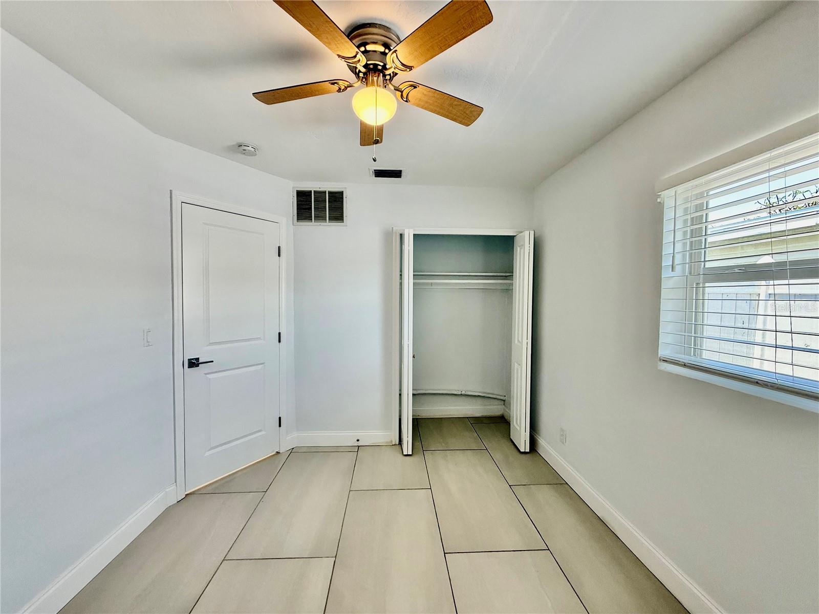 Image 24 of 33 For 11355 2nd Street E