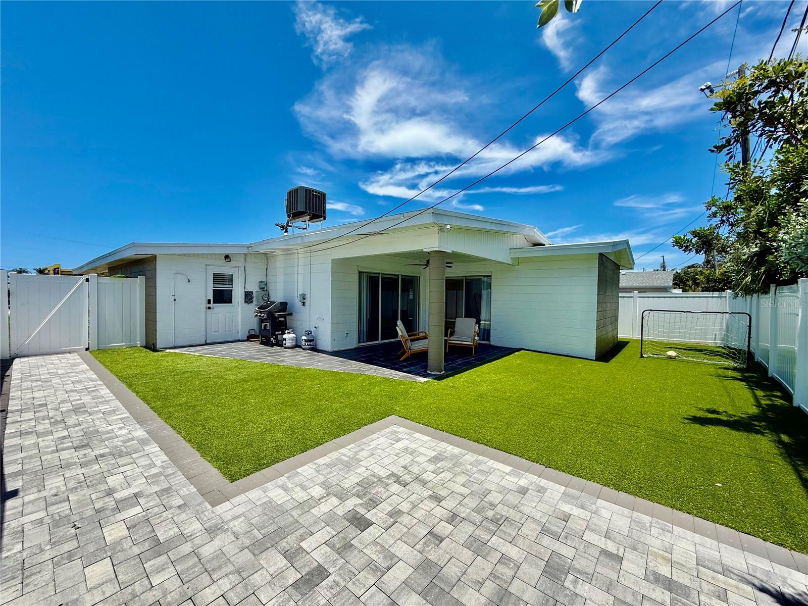 Image 30 of 33 For 11355 2nd Street E