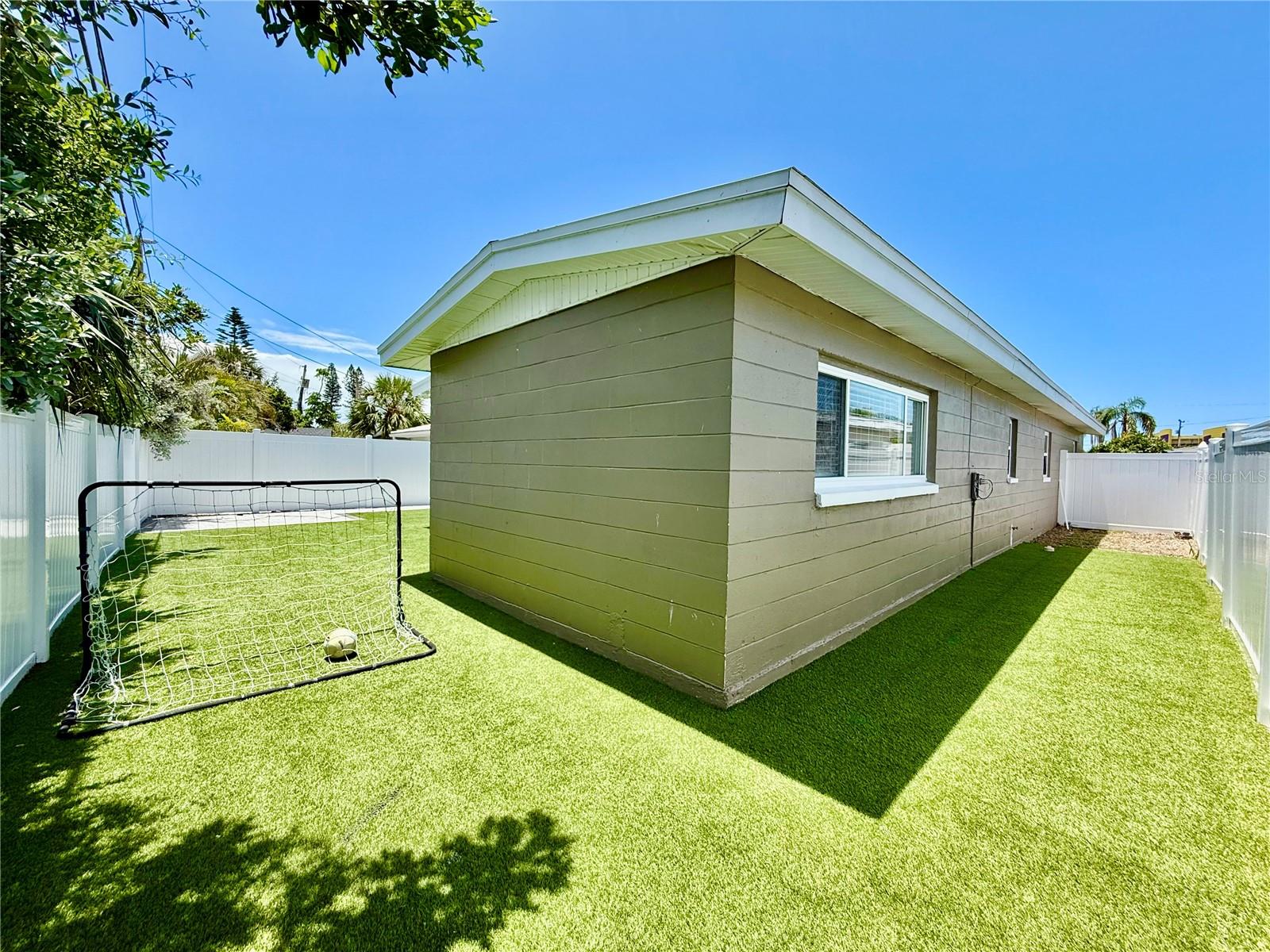 Image 33 of 33 For 11355 2nd Street E