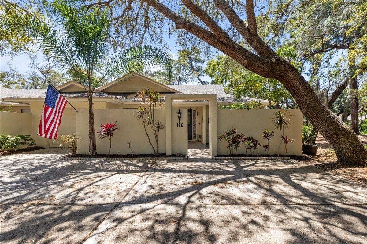 Details for 110 Parkside Colony Drive, TARPON SPRINGS, FL 34689