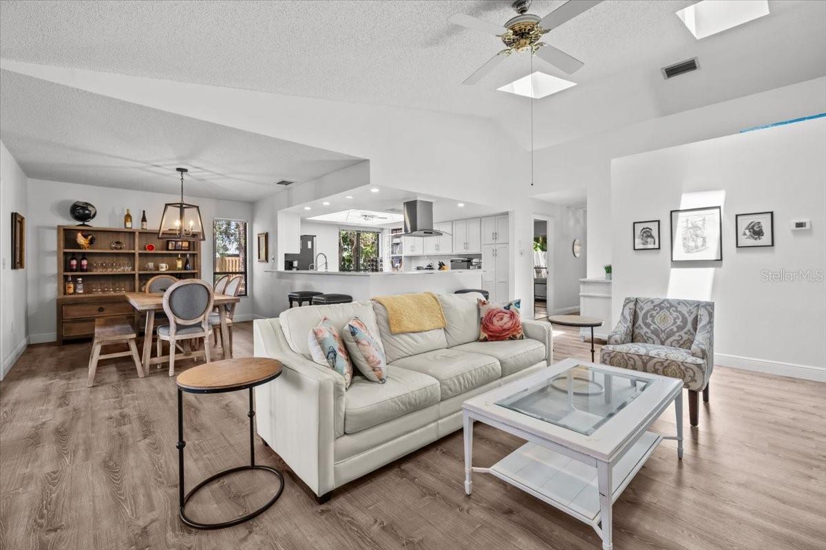 Image 22 of 48 For 110 Parkside Colony Drive
