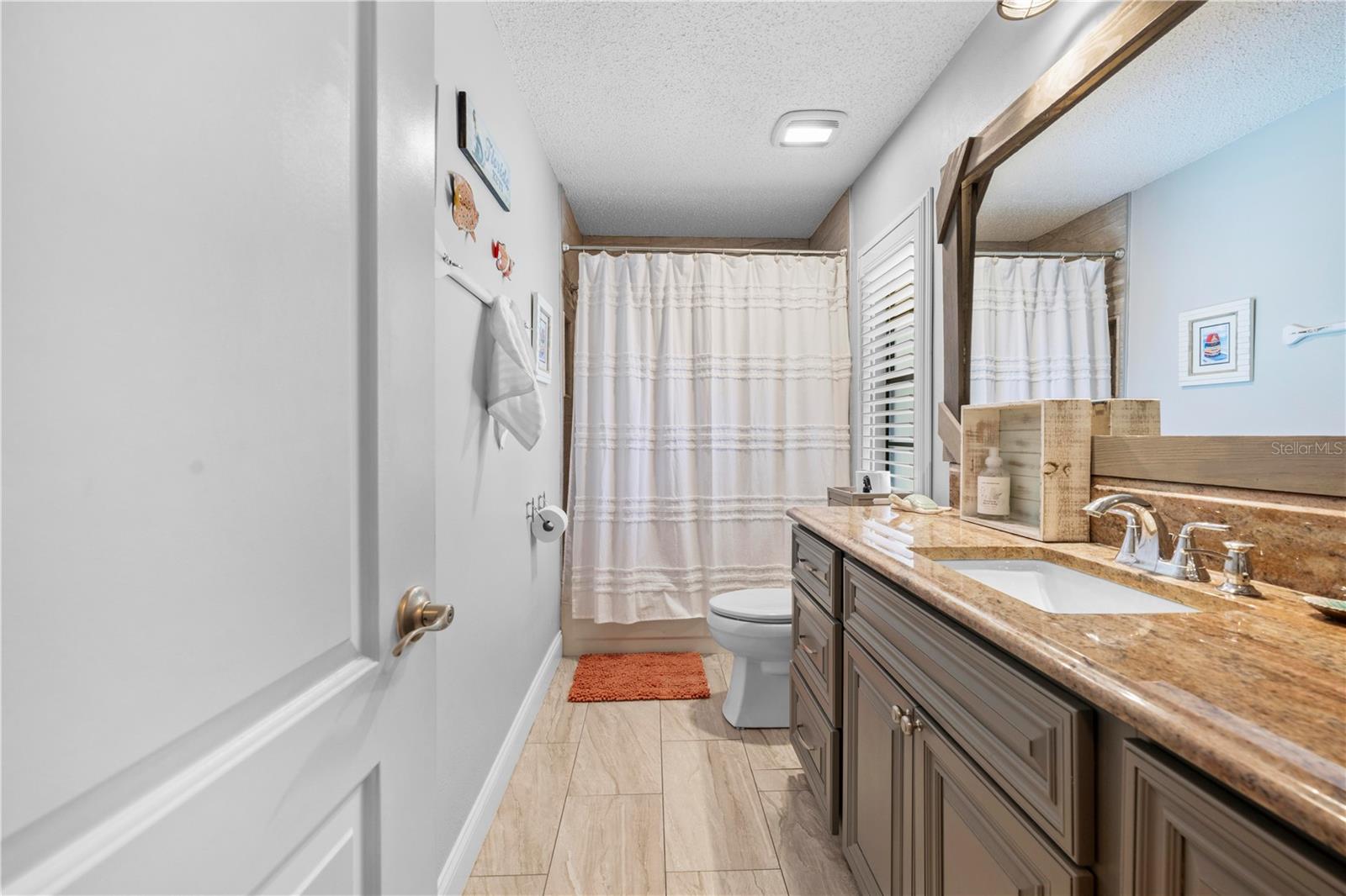 Image 39 of 62 For 18836 Green Park Road
