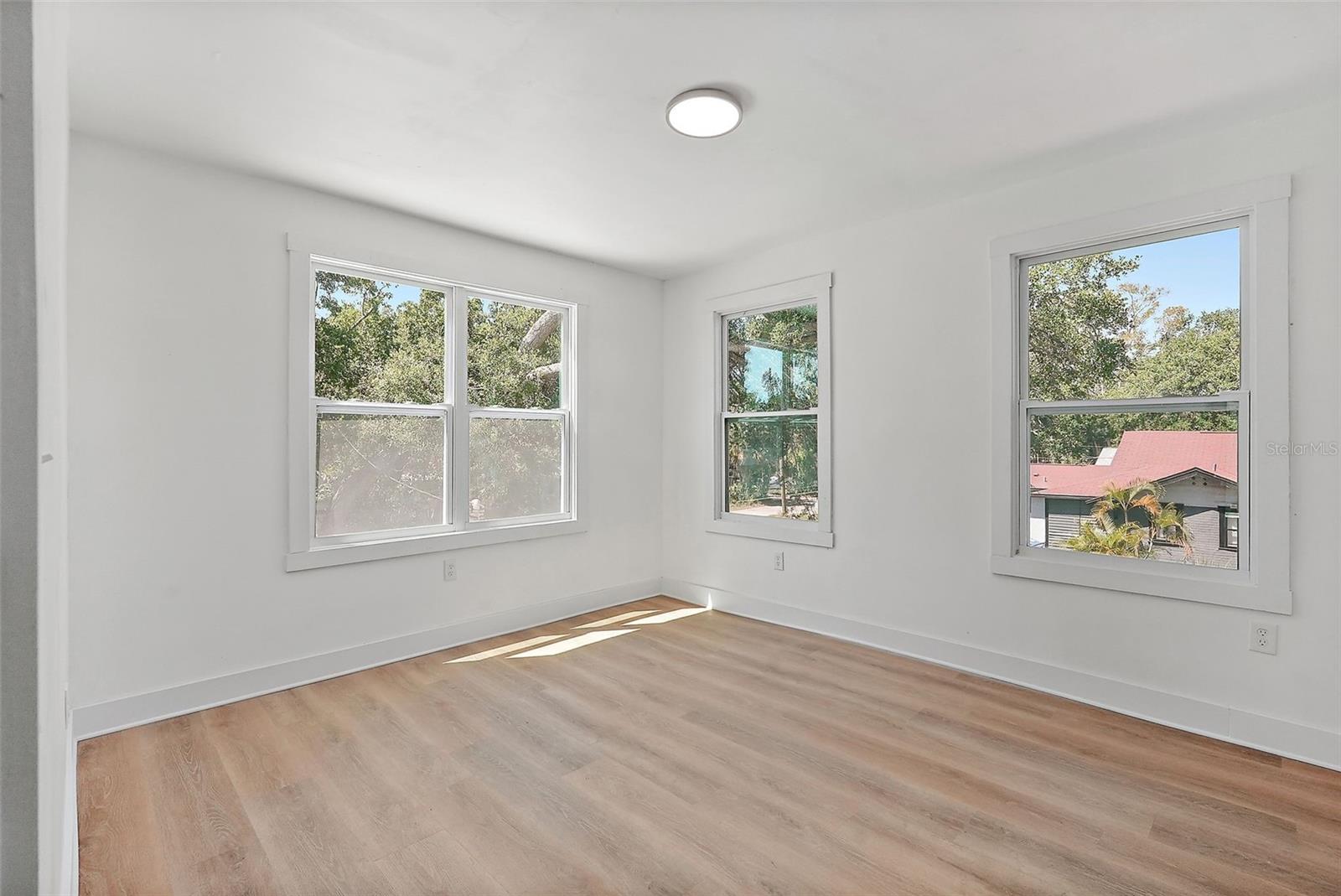 Image 22 of 29 For 3000 19th Avenue S