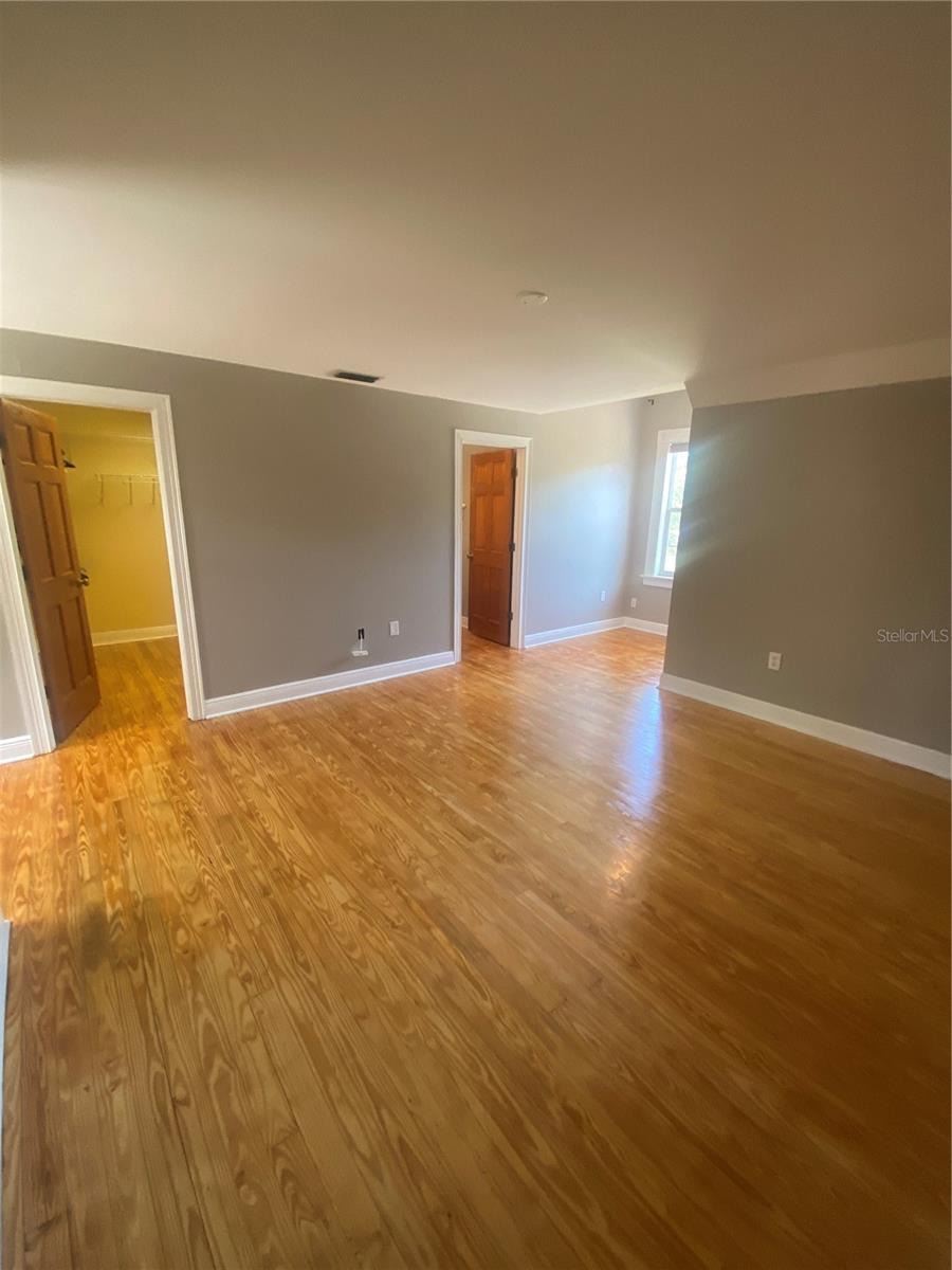Image 11 of 16 For 18520 Ramblewood Road