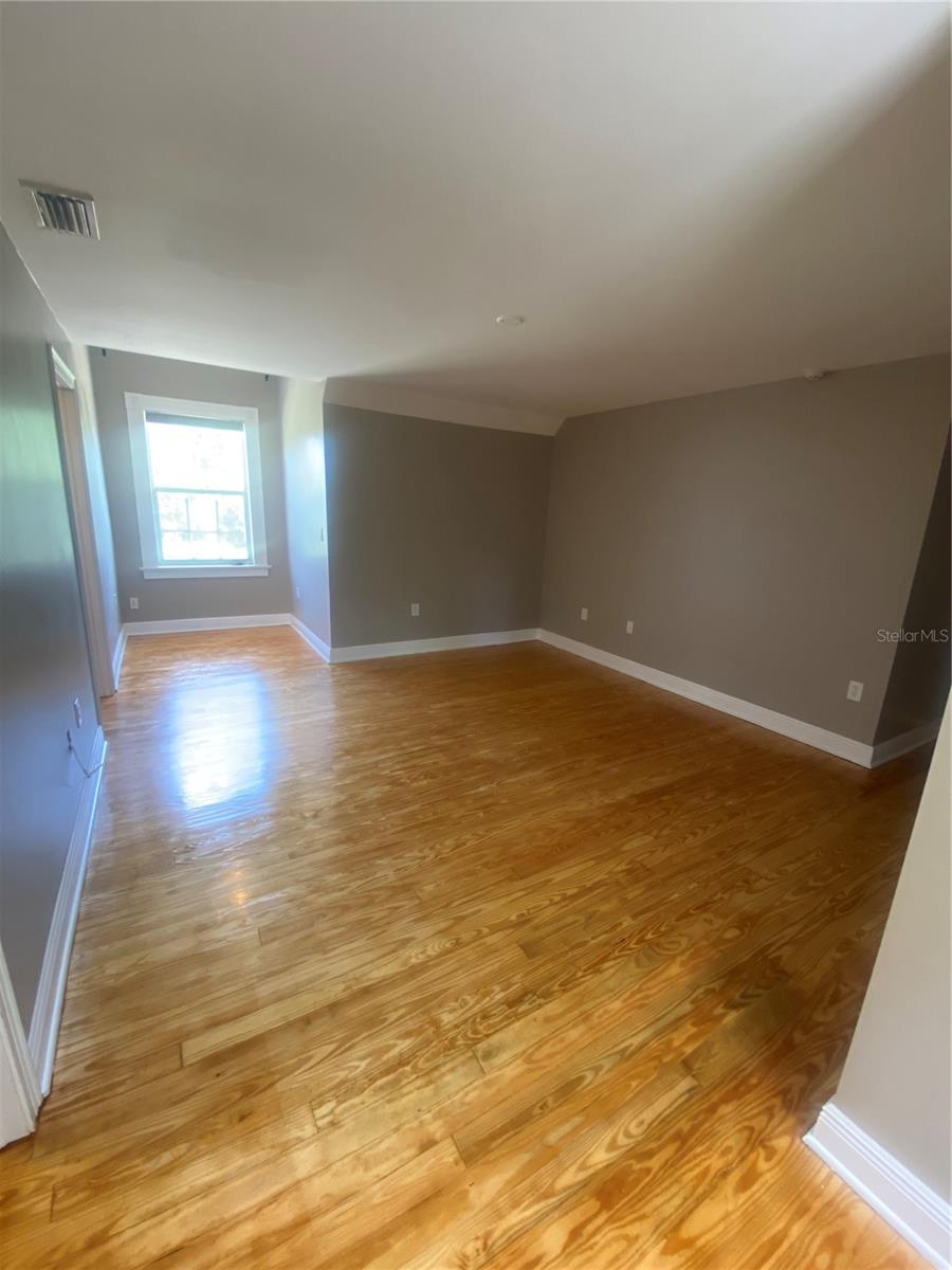 Image 12 of 16 For 18520 Ramblewood Road