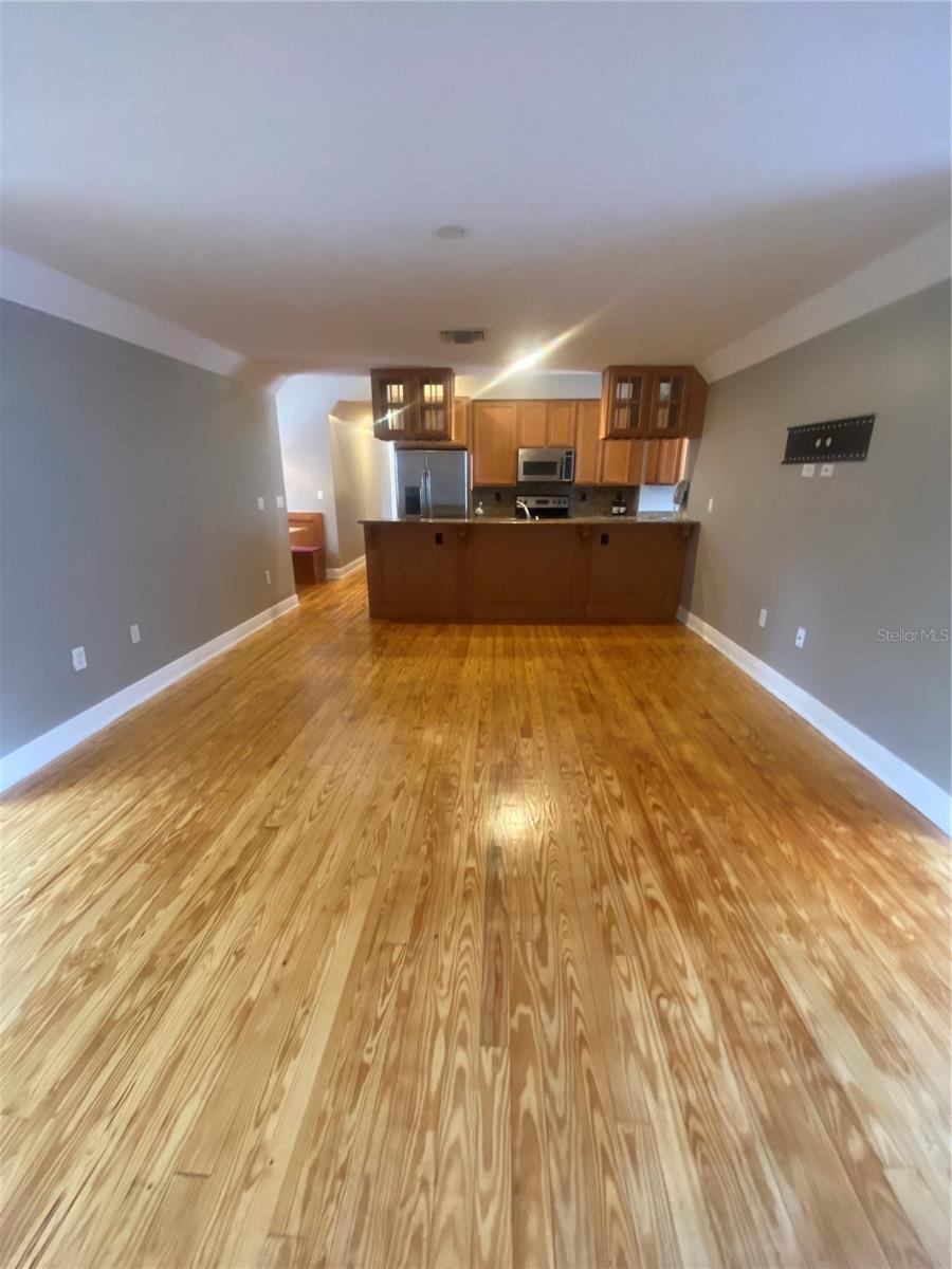 Image 3 of 16 For 18520 Ramblewood Road
