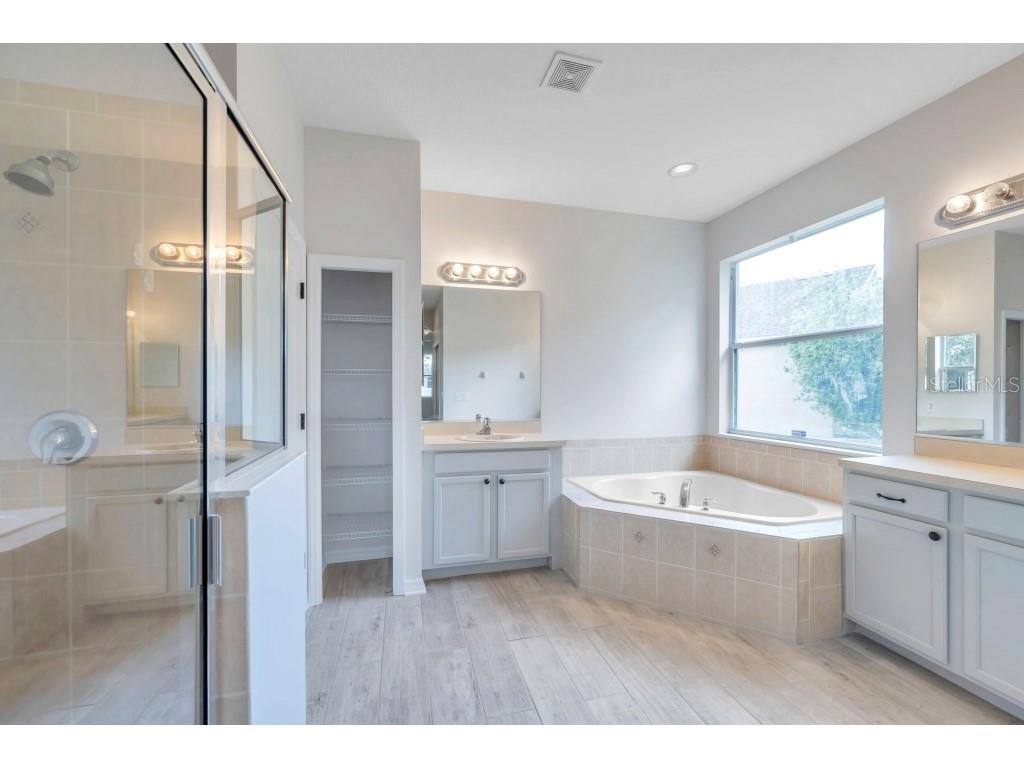 Image 14 of 100 For 3527 101st Avenue E