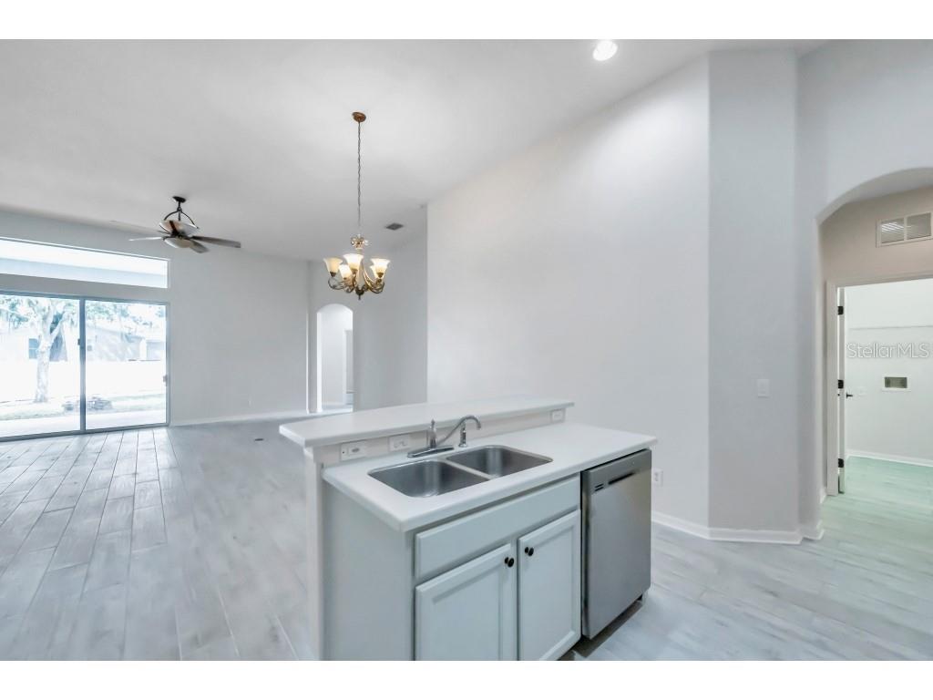 Image 20 of 100 For 3527 101st Avenue E