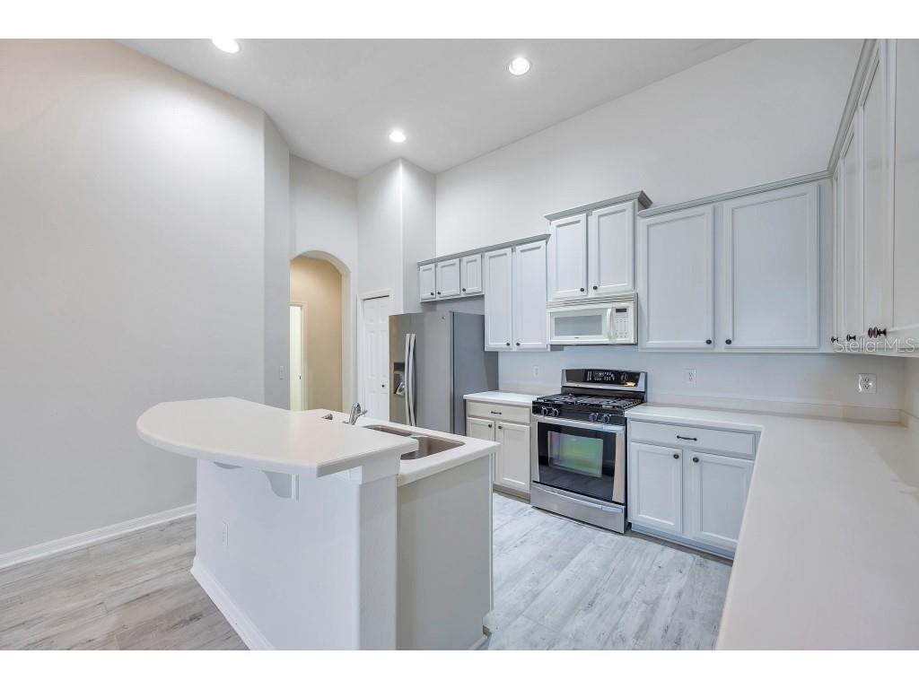 Image 21 of 100 For 3527 101st Avenue E