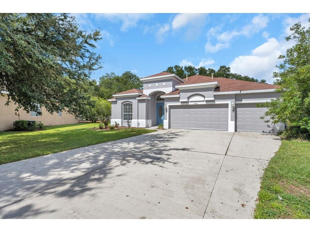 Image 3 of 100 For 3527 101st Avenue E