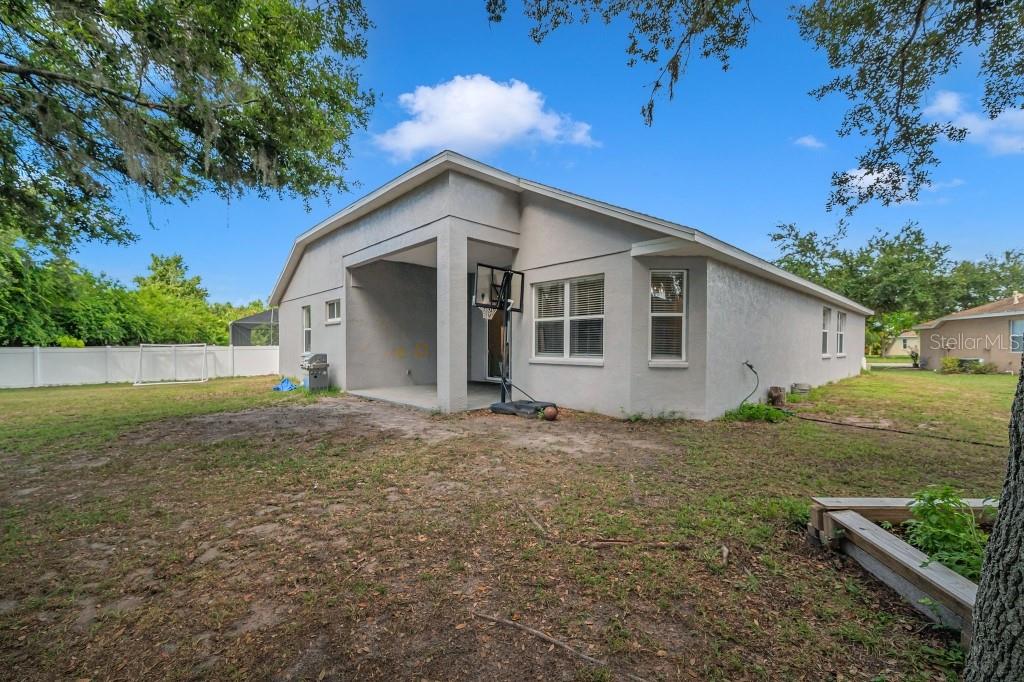 Image 41 of 100 For 3527 101st Avenue E