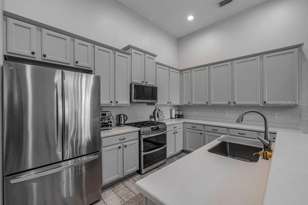 Image 63 of 100 For 3527 101st Avenue E