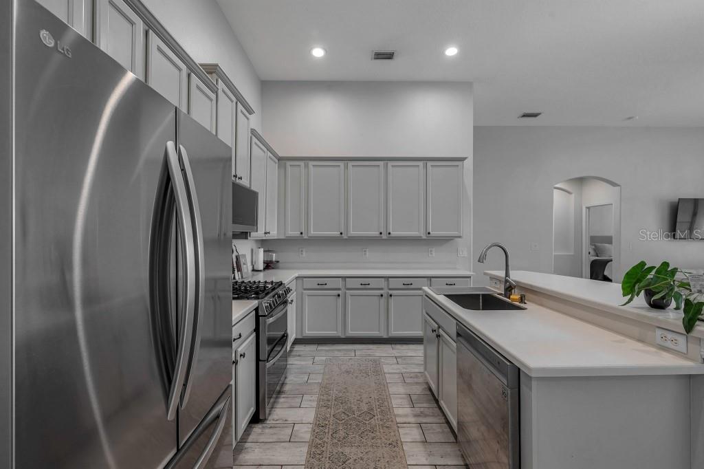 Image 66 of 100 For 3527 101st Avenue E