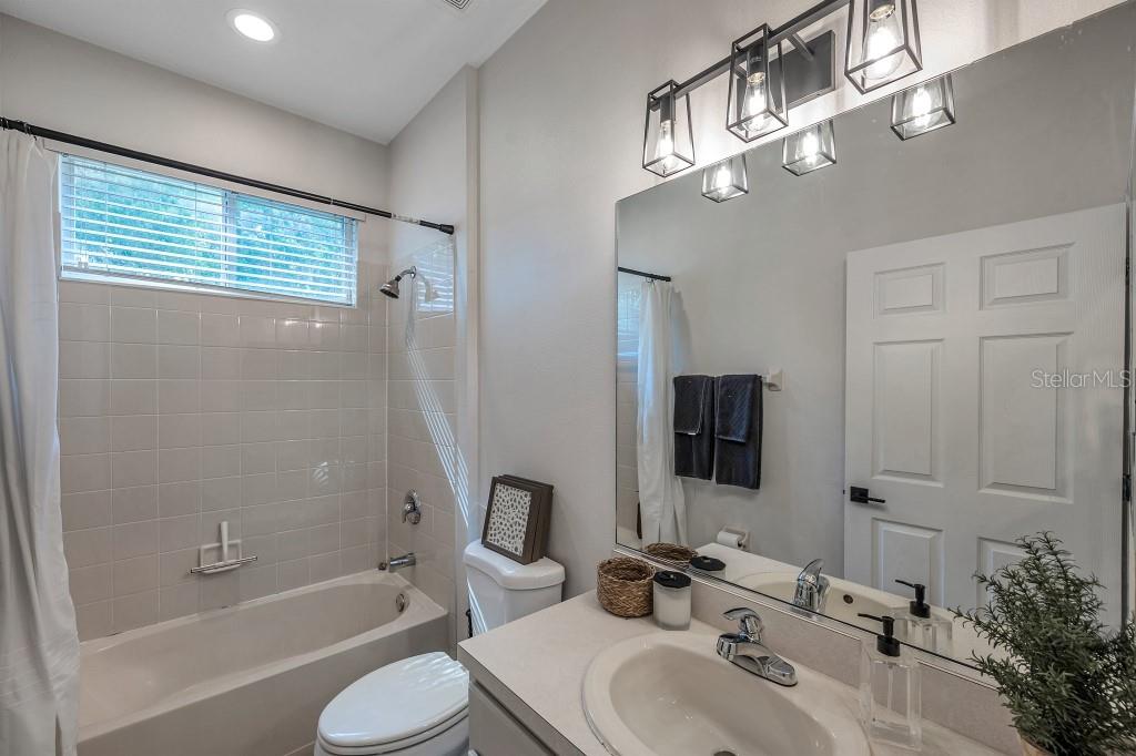 Image 77 of 100 For 3527 101st Avenue E