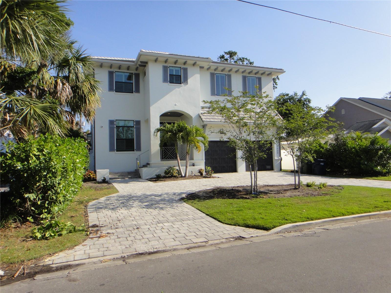 Image 2 of 28 For 5009 Longfellow Avenue