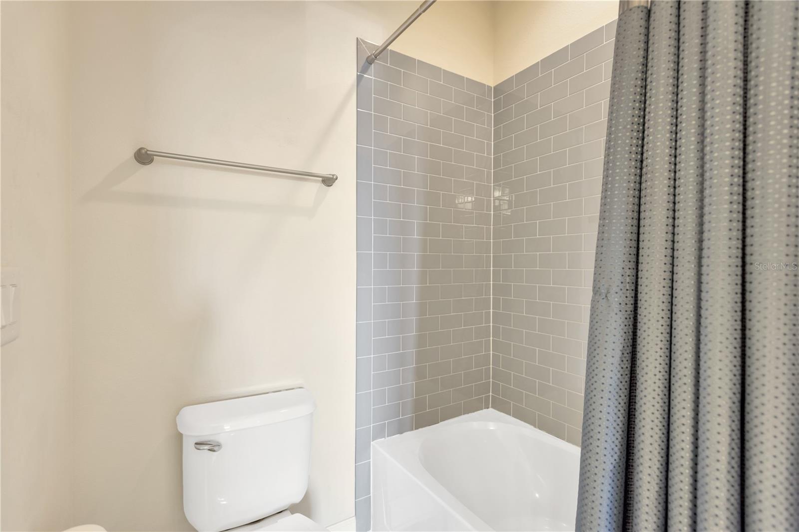 Image 24 of 41 For 7502 Sea Lilly Court