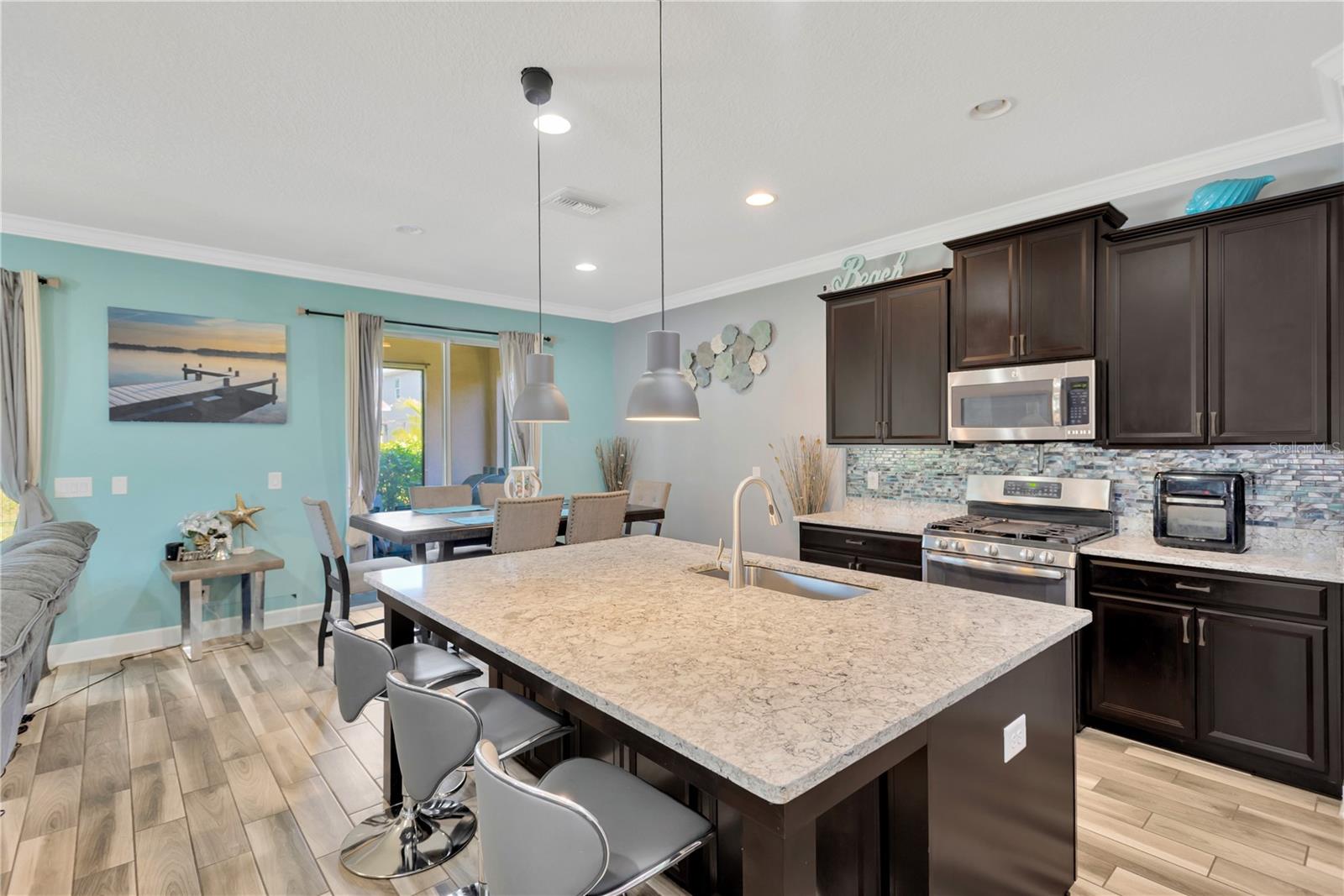 Image 3 of 41 For 7502 Sea Lilly Court