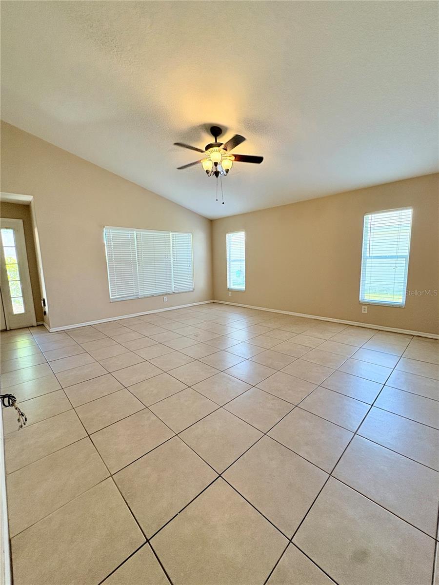 Image 5 of 22 For 32119 Cypress Valley Drive