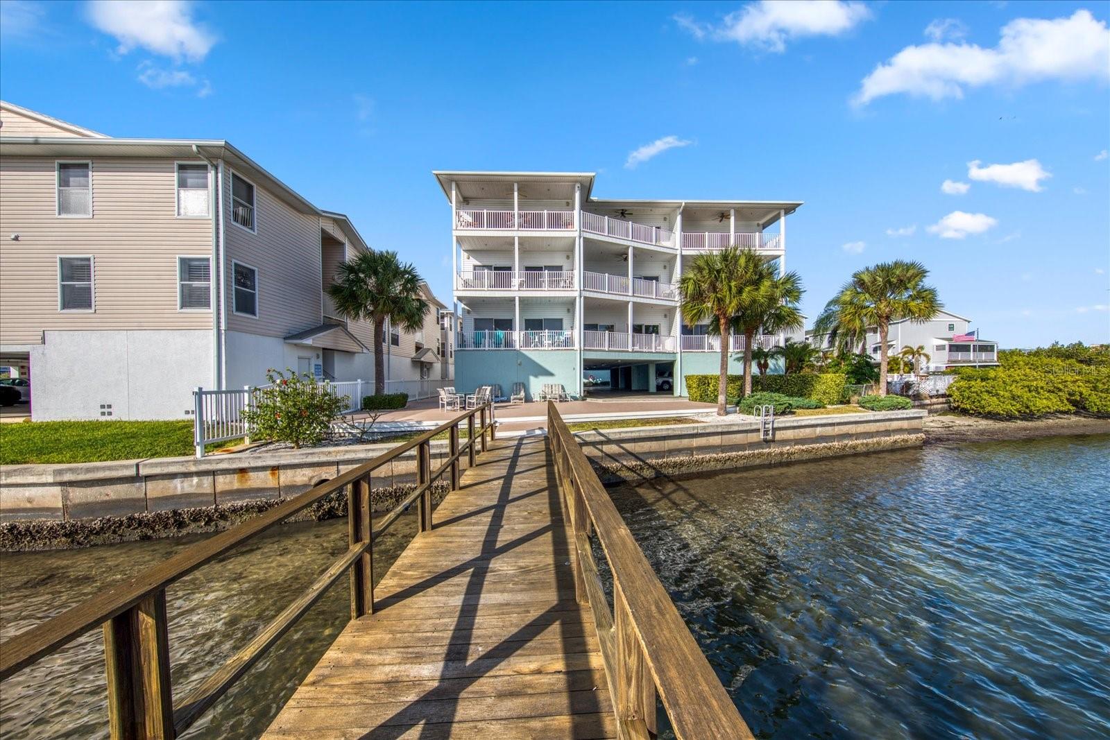 Image 2 of 50 For 19817 Gulf Boulevard 602