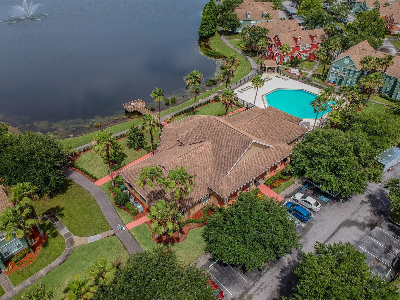 Image 26 of 42 For 9828 Lake Chase Island Way 0