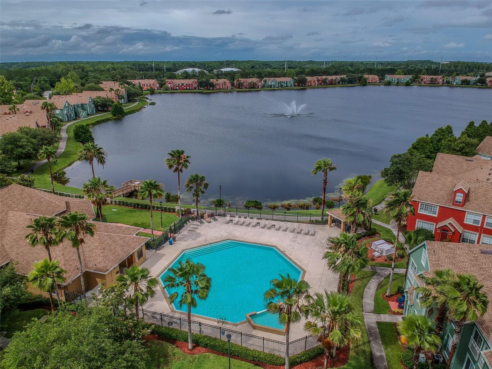 Image 27 of 42 For 9828 Lake Chase Island Way 0
