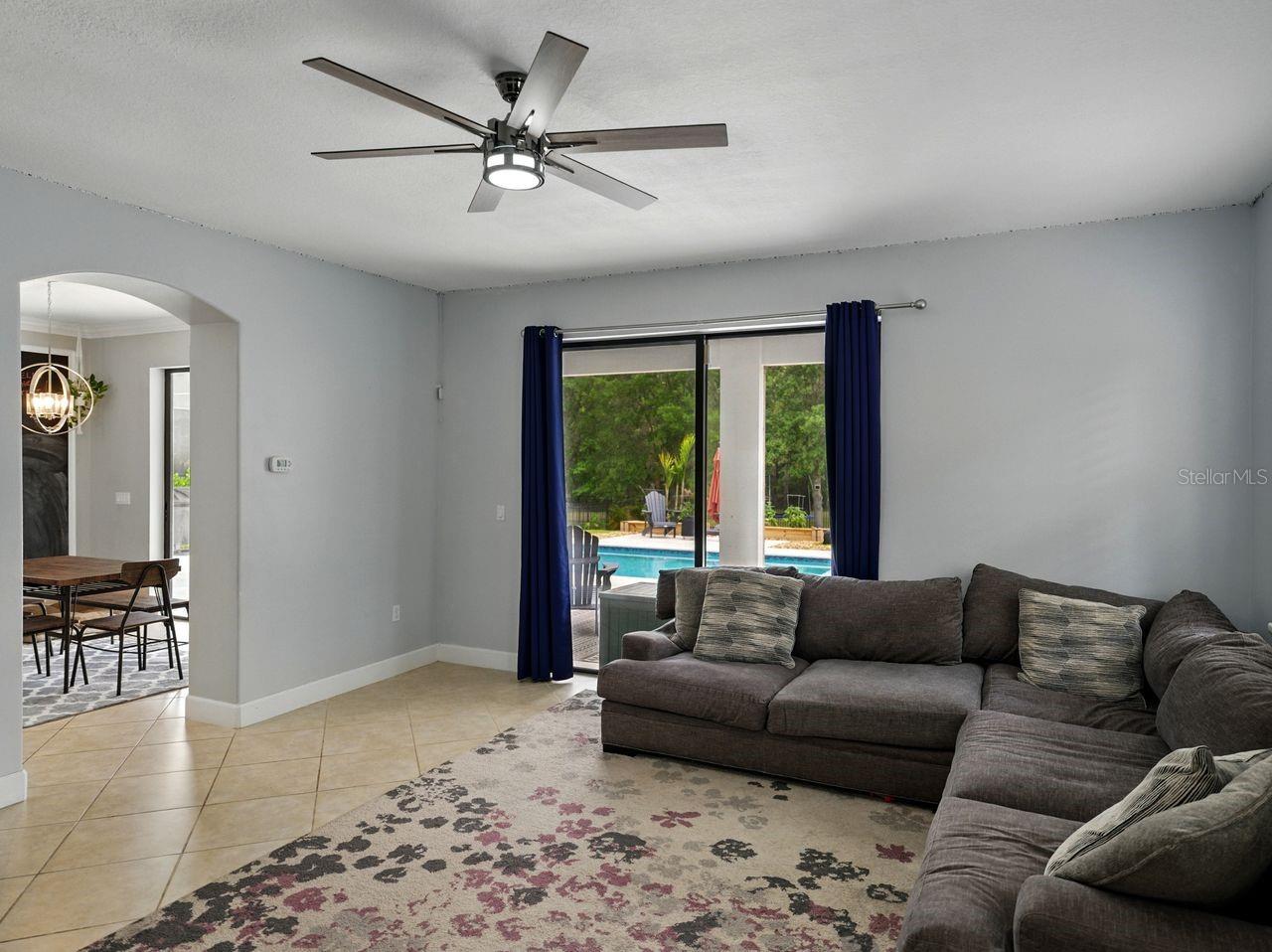 Image 36 of 98 For 7927 Hampton Lake Drive