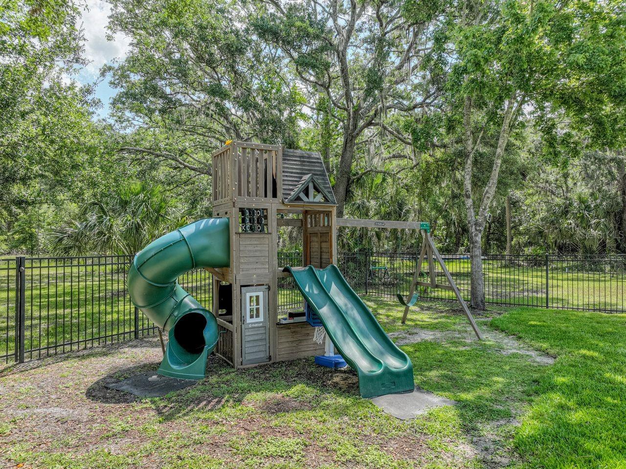 Image 74 of 98 For 7927 Hampton Lake Drive
