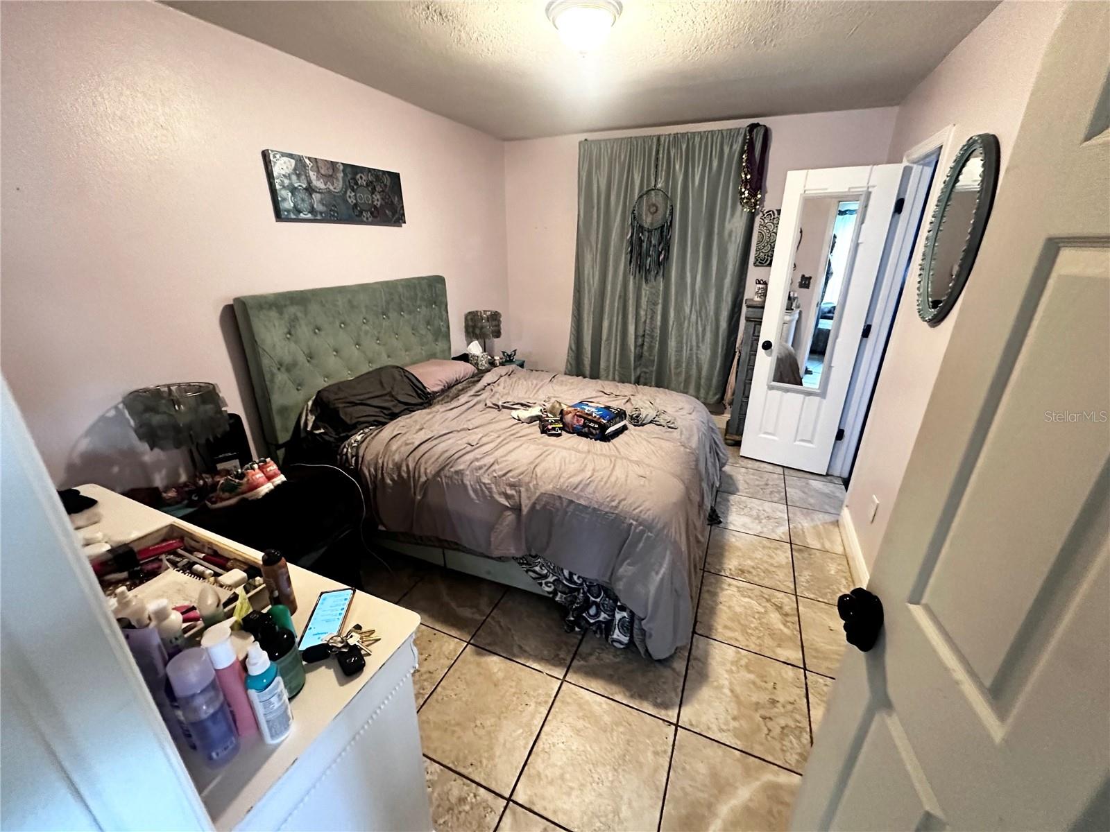 Listing photo id 2 for 807 Virginia Avenue