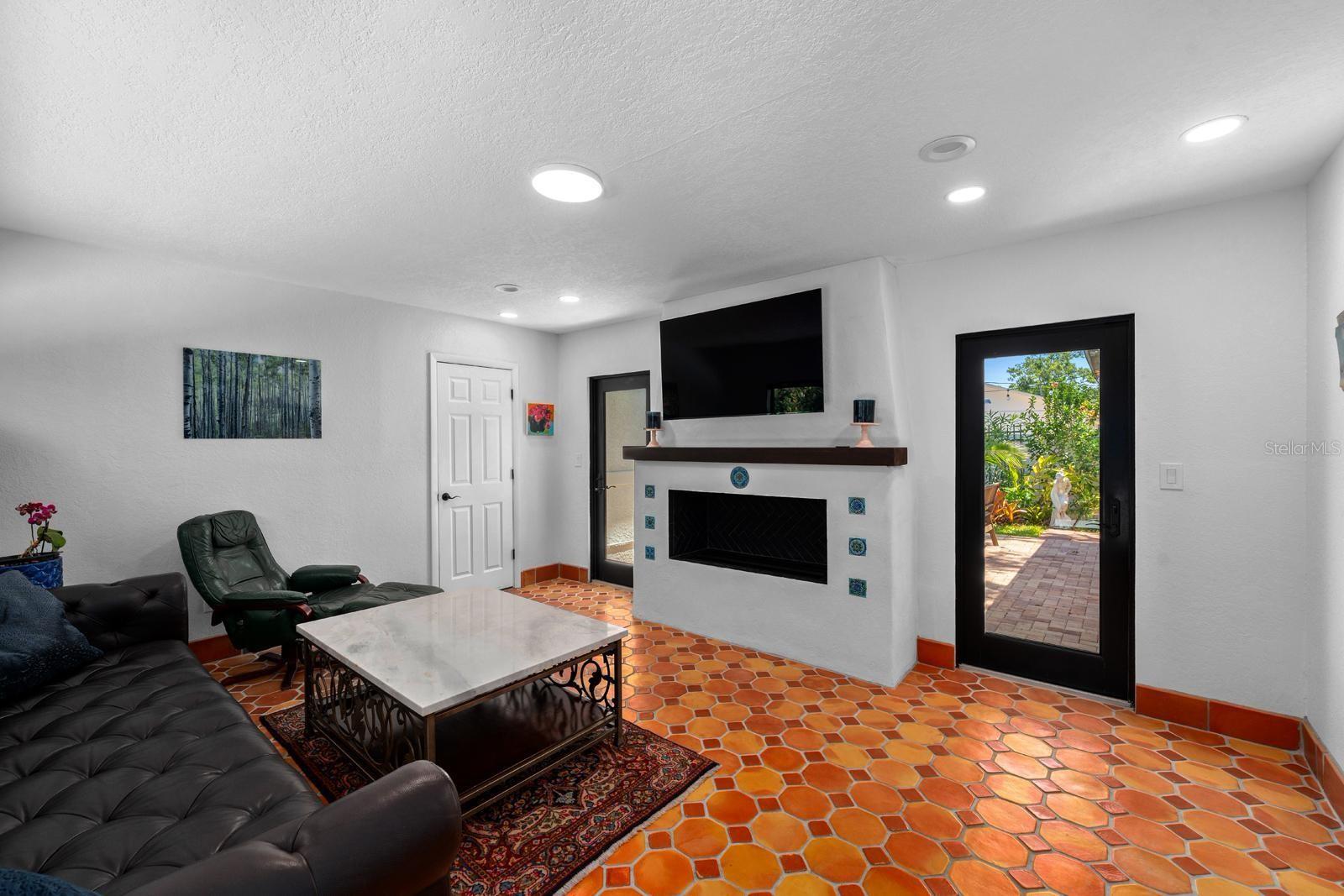 Image 10 of 31 For 6213 12th Avenue S