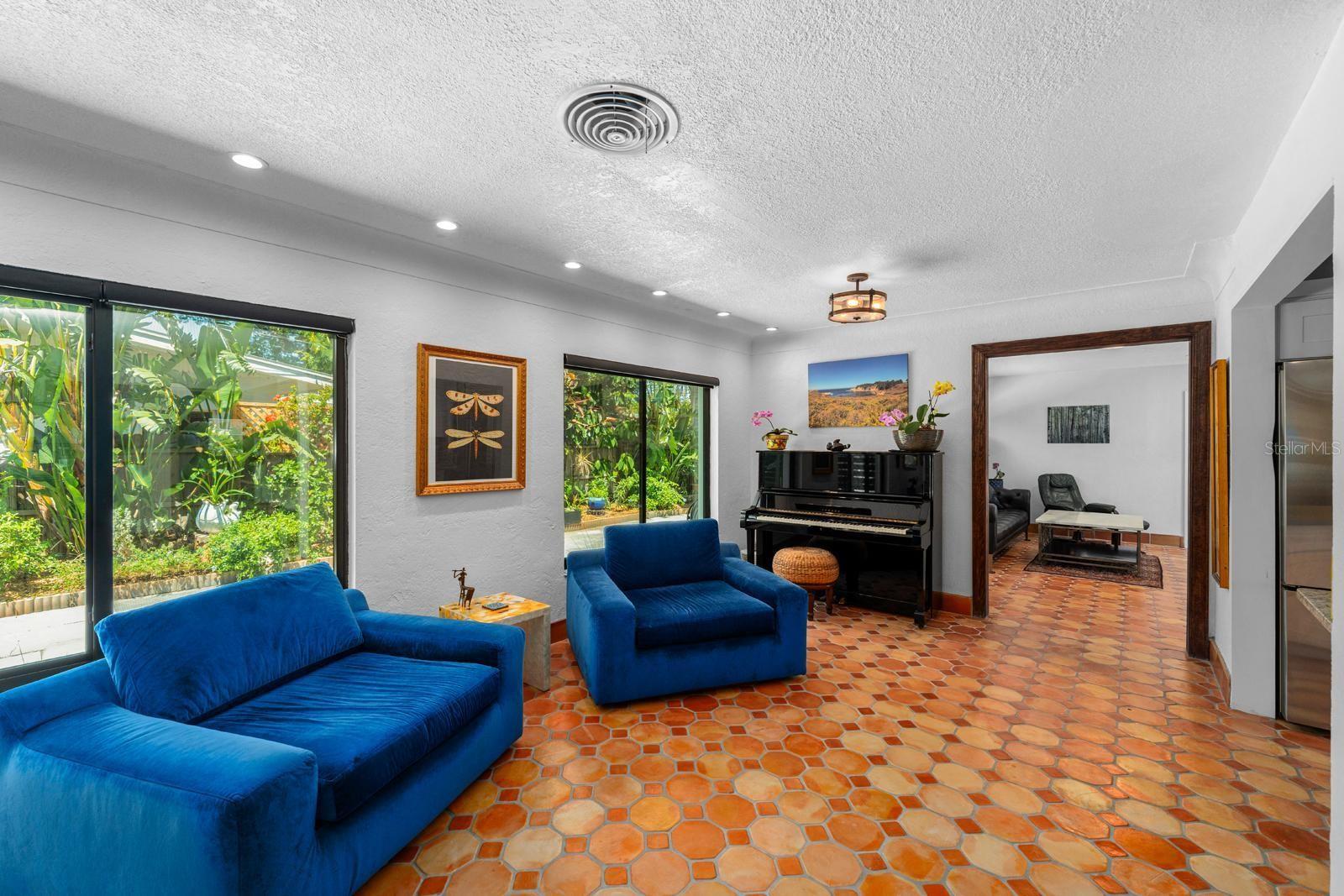 Image 3 of 31 For 6213 12th Avenue S