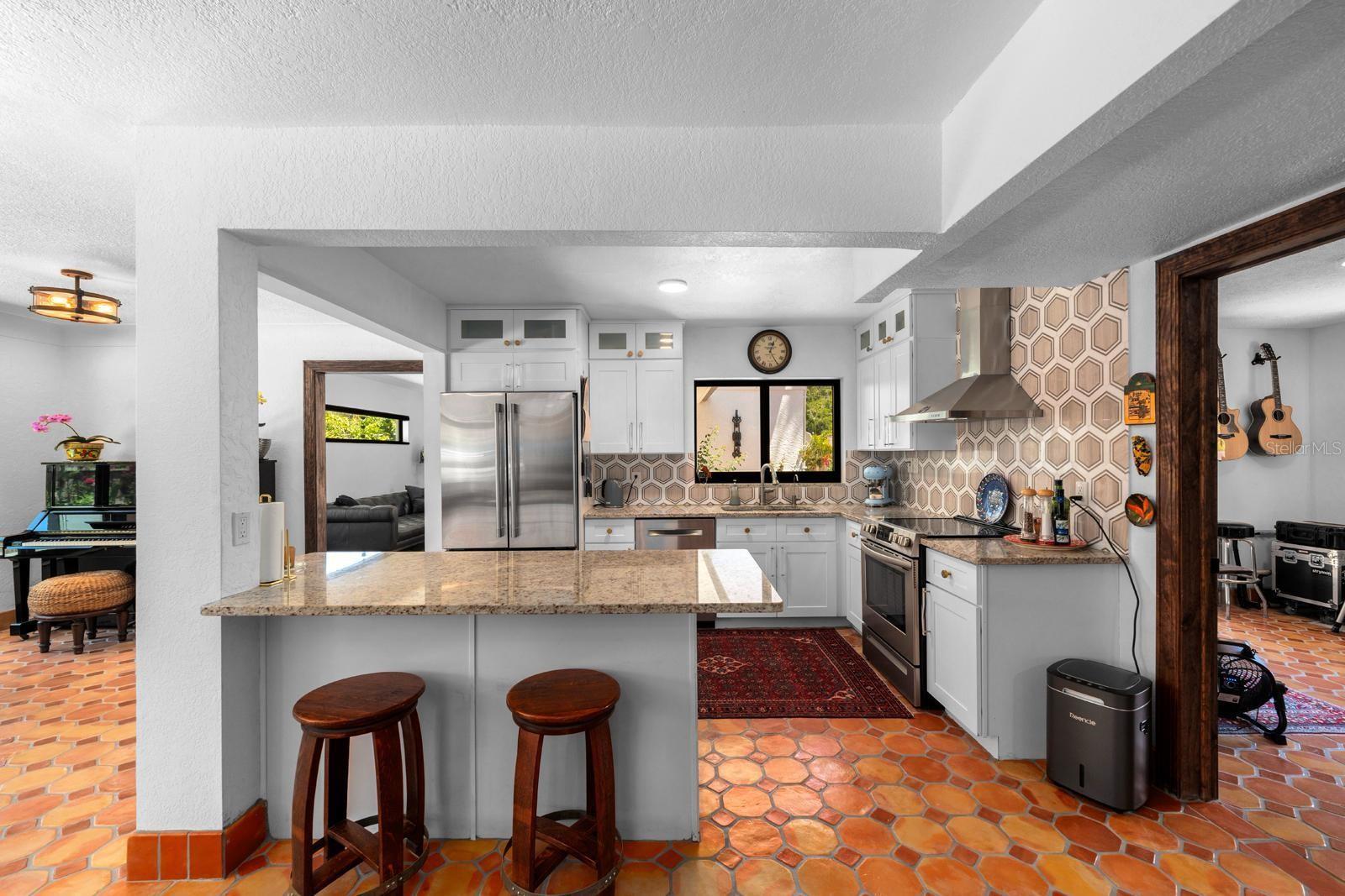 Image 7 of 31 For 6213 12th Avenue S
