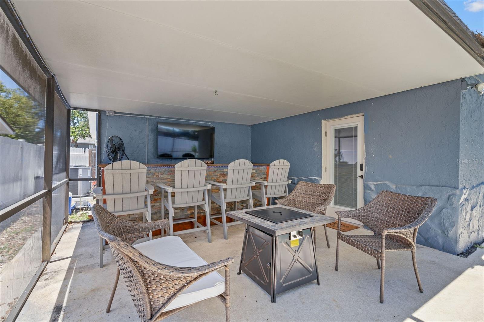 Image 23 of 29 For 9653 Golden Grove Street