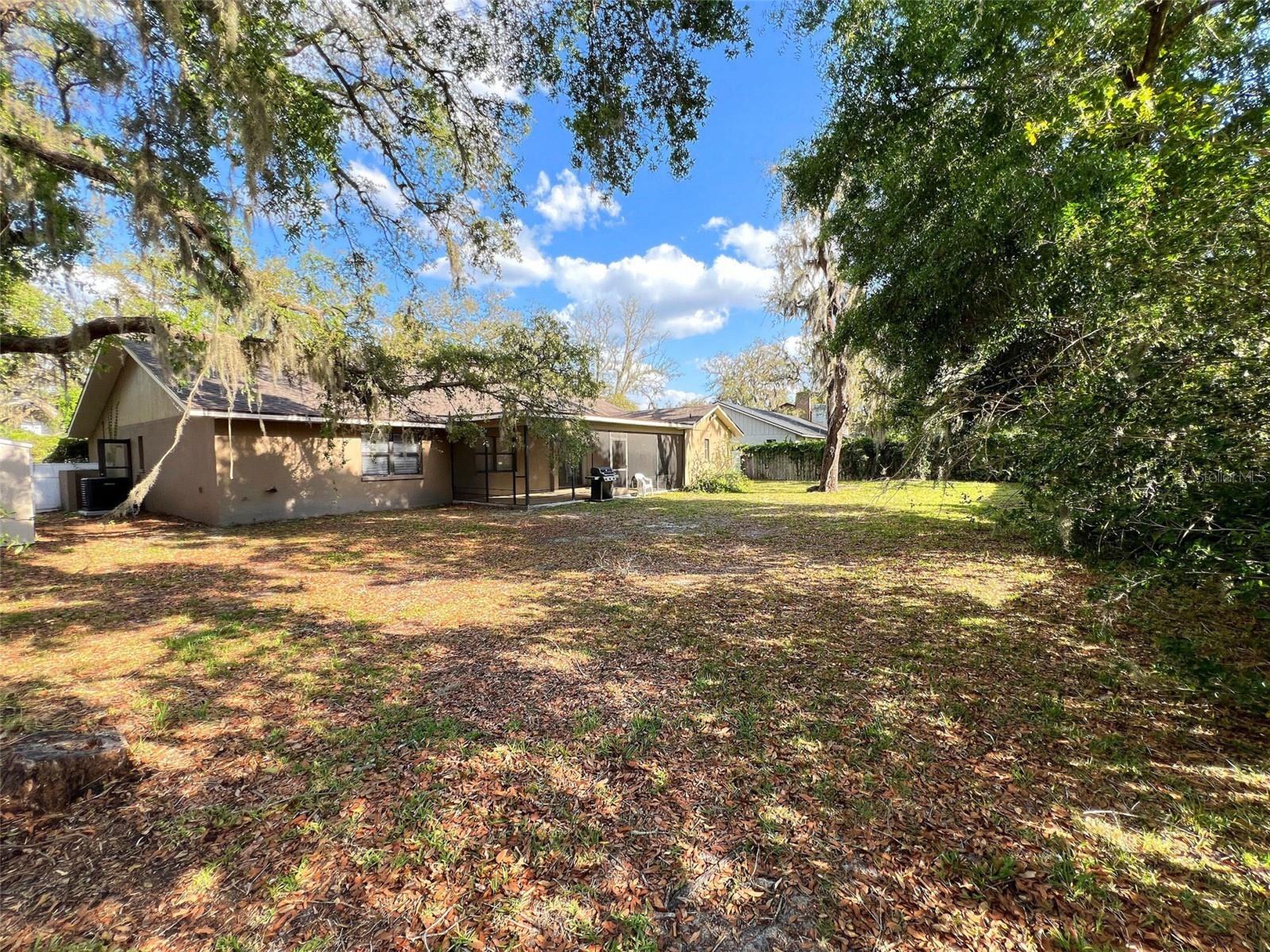 Image 42 of 45 For 3907 Applegate Circle