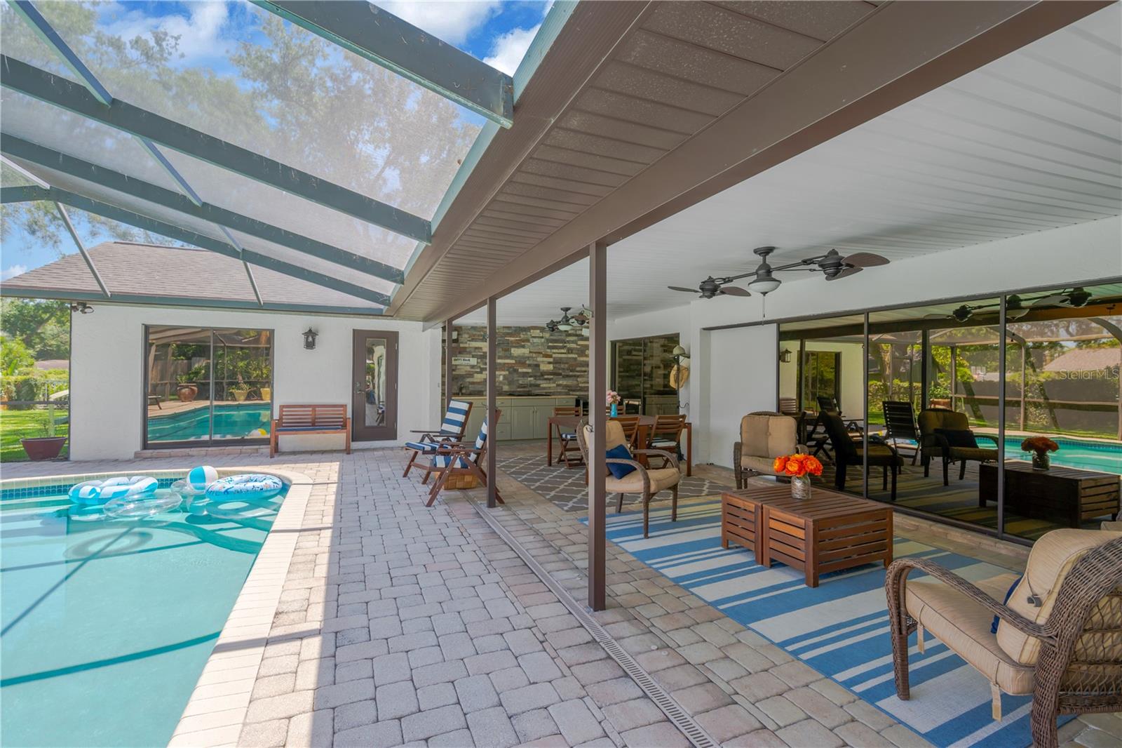 Image 17 of 72 For 1007 Morfield Lane