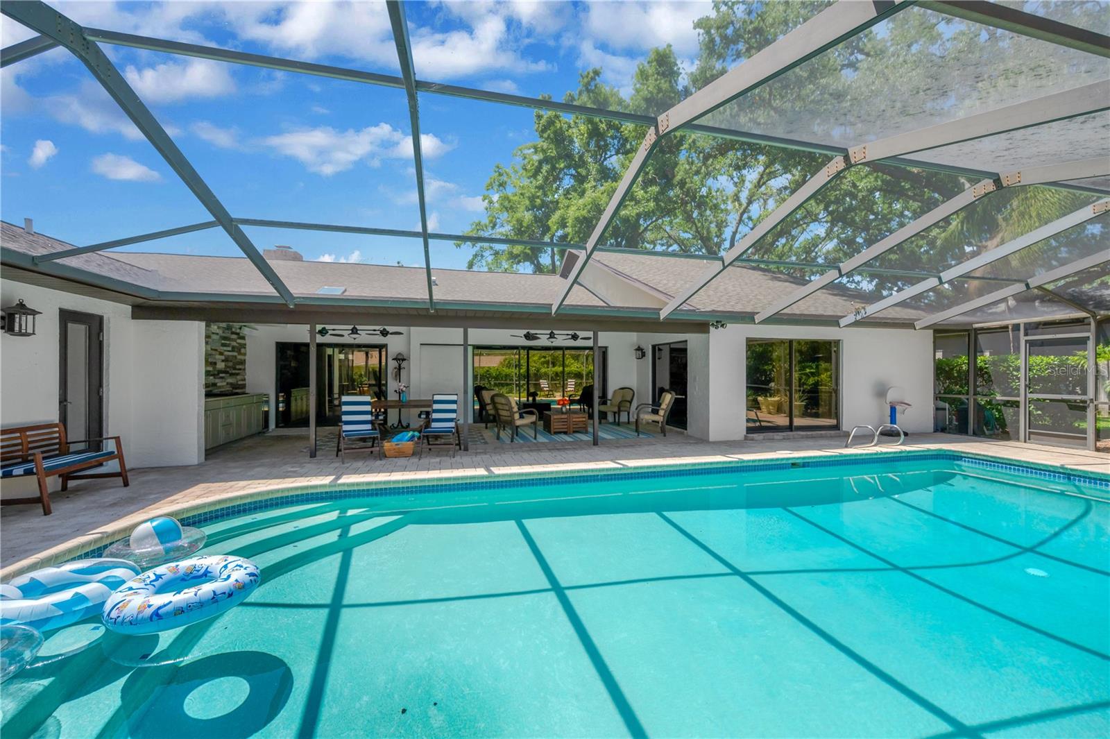 Image 3 of 72 For 1007 Morfield Lane