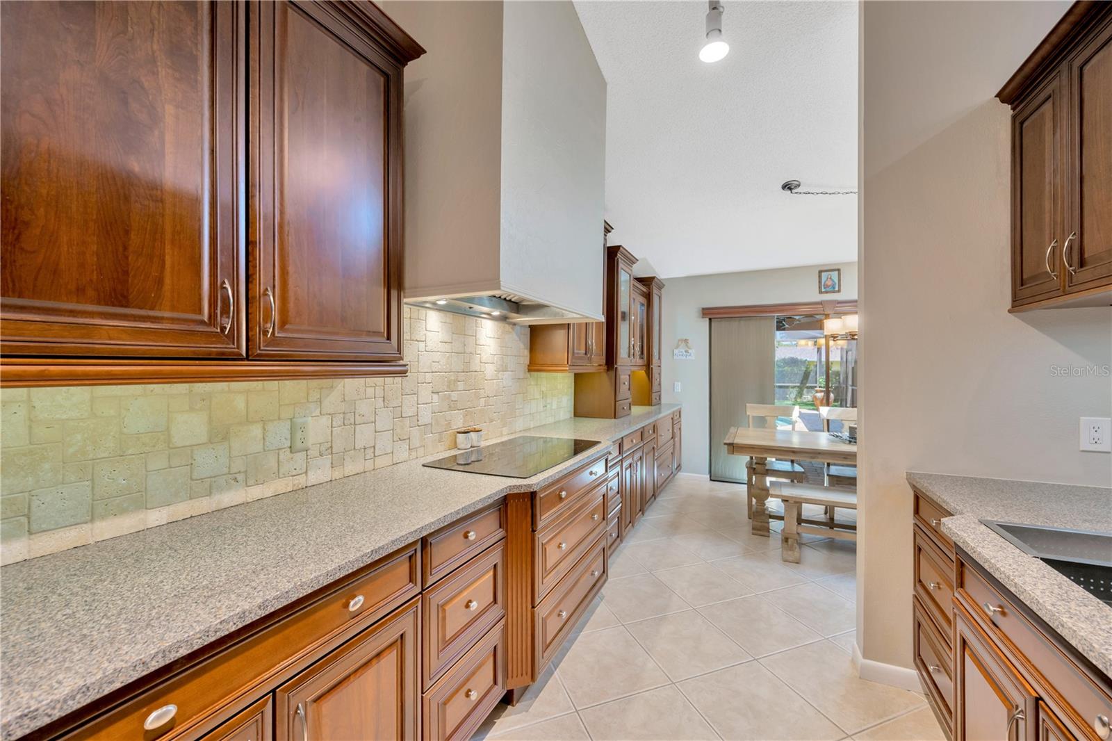 Image 39 of 72 For 1007 Morfield Lane