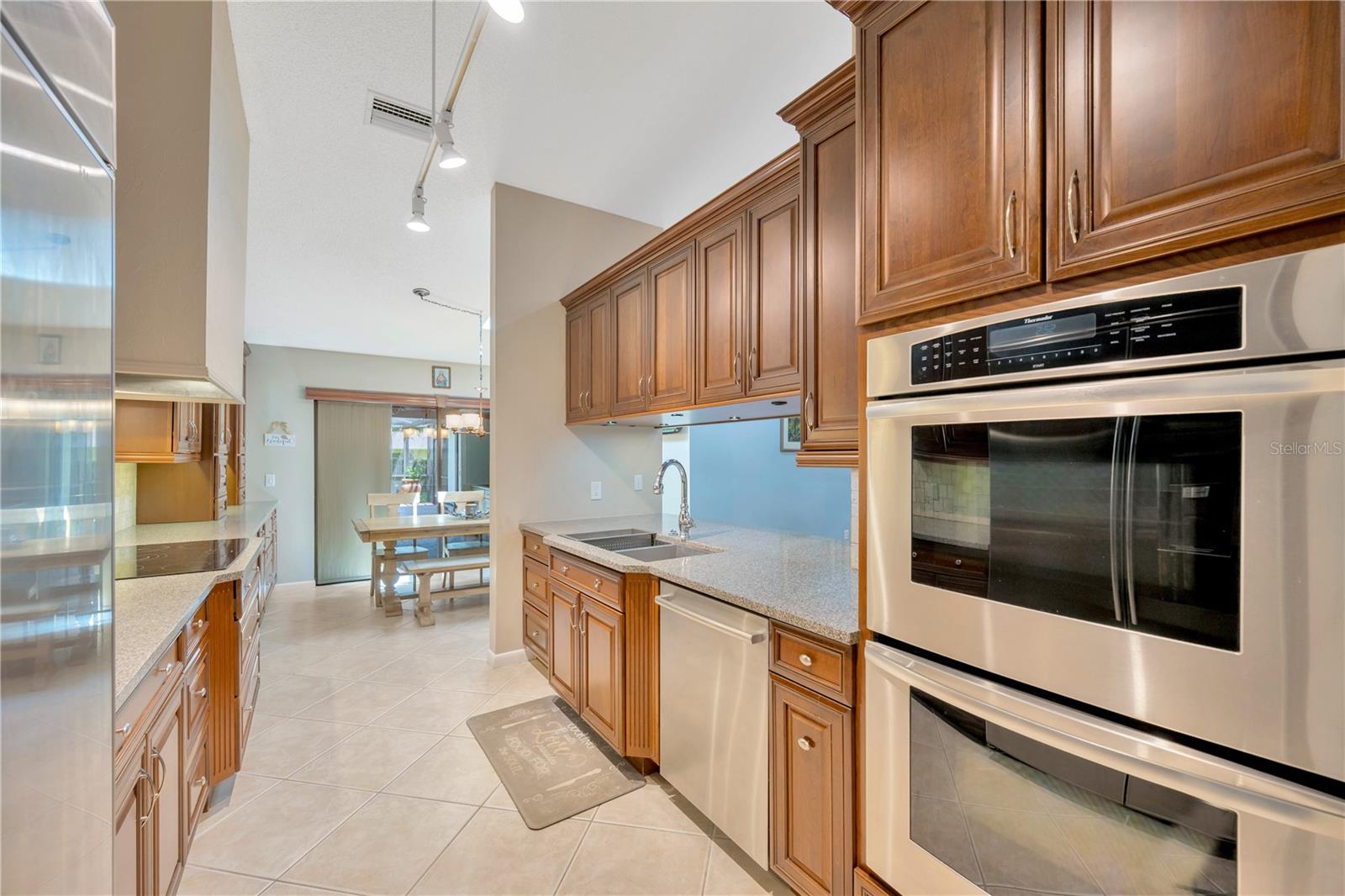 Image 7 of 72 For 1007 Morfield Lane