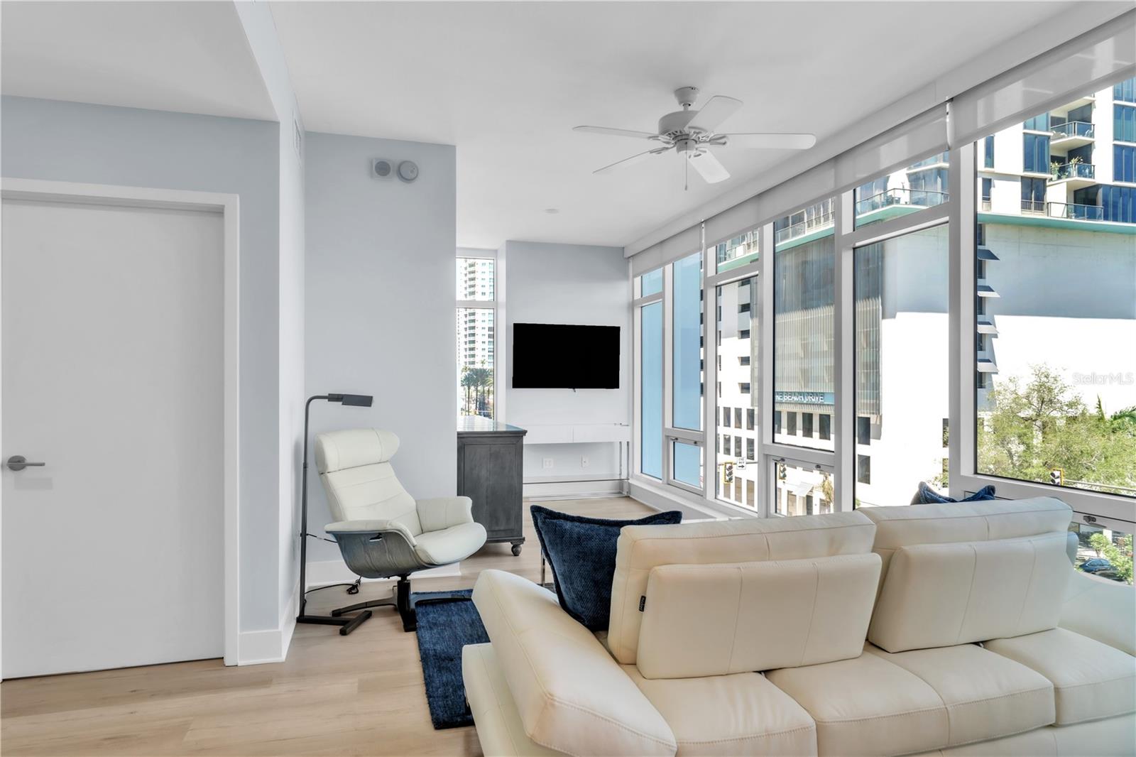 Image 9 of 28 For 175 1st Street S 412