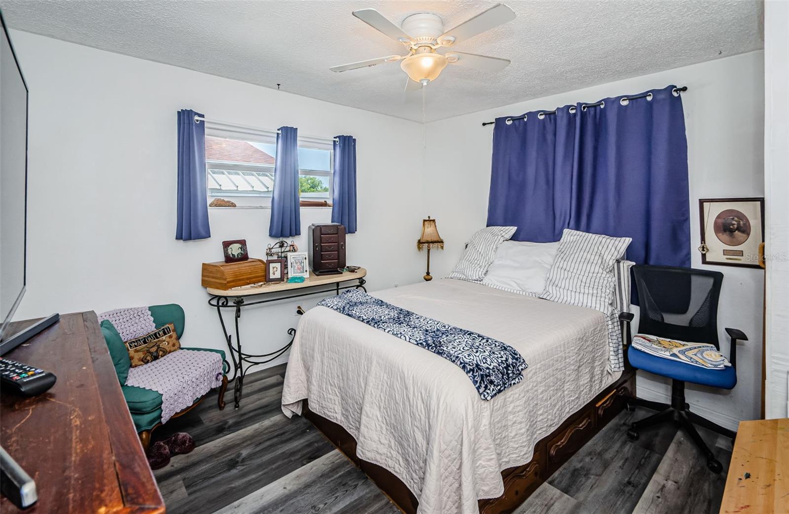 Image 21 of 28 For 7420 Cay Drive