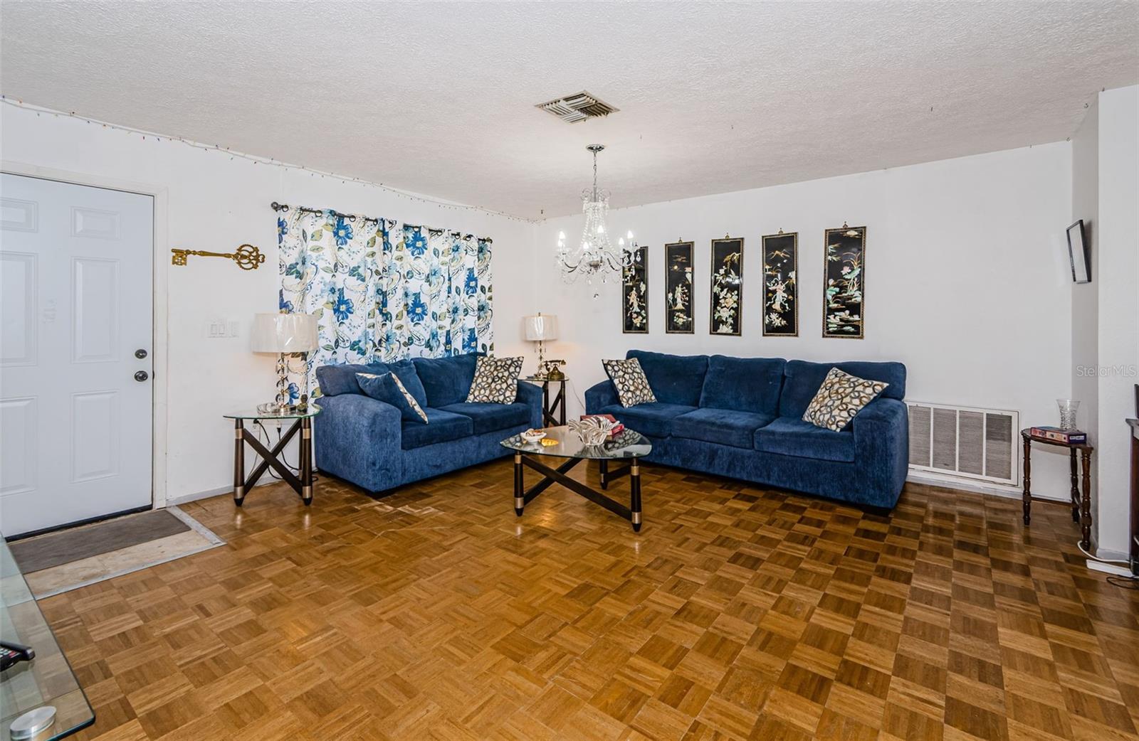 Image 4 of 28 For 7420 Cay Drive