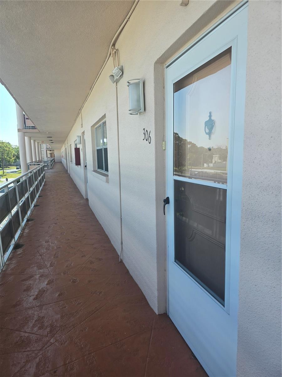 Listing photo id 0 for 5623 80th Street N 306