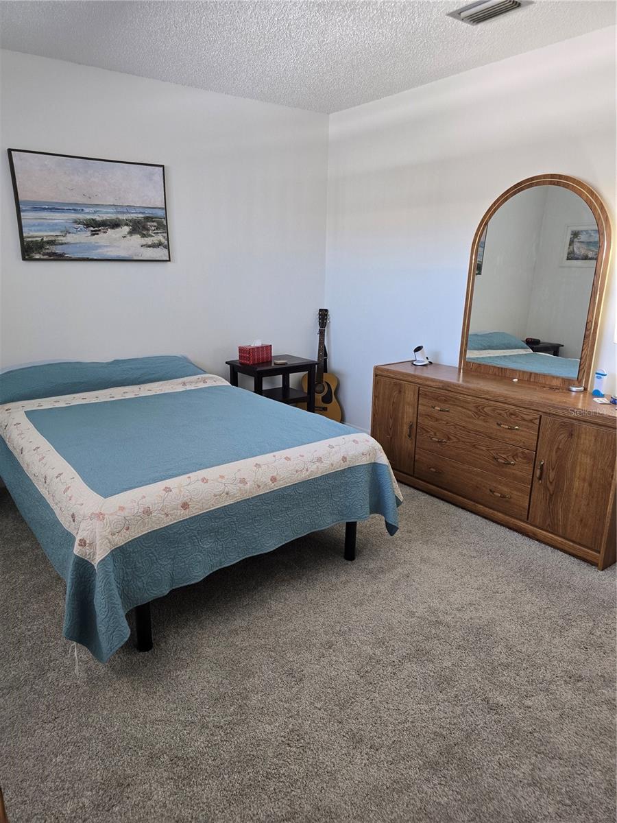 Listing photo id 19 for 5623 80th Street N 306