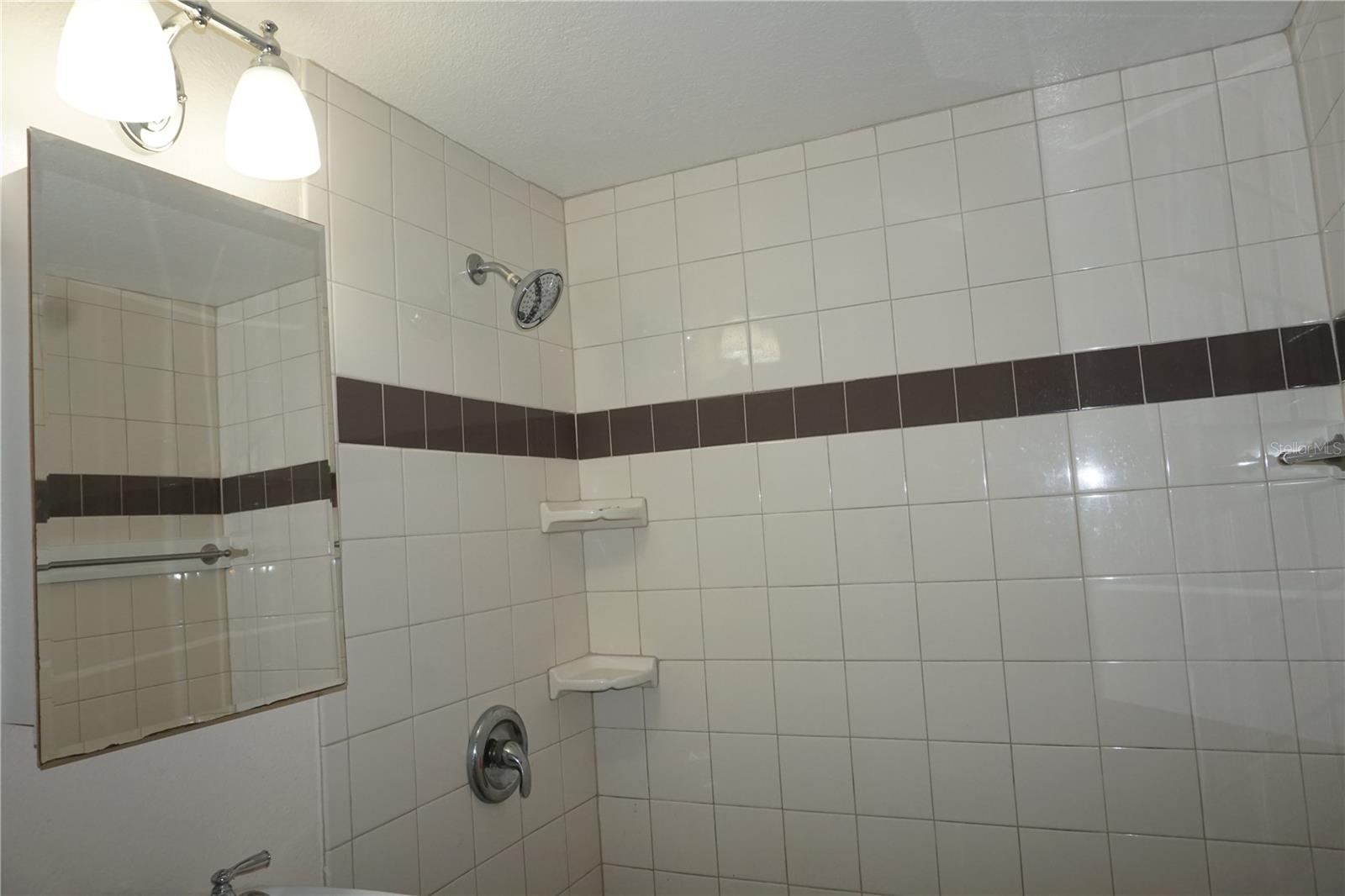 Image 10 of 38 For 4845 25 Avenue N