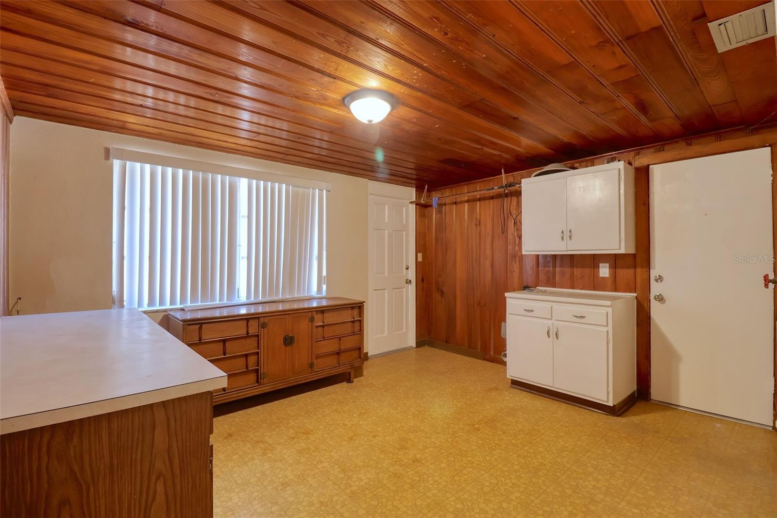Image 20 of 38 For 4845 25 Avenue N