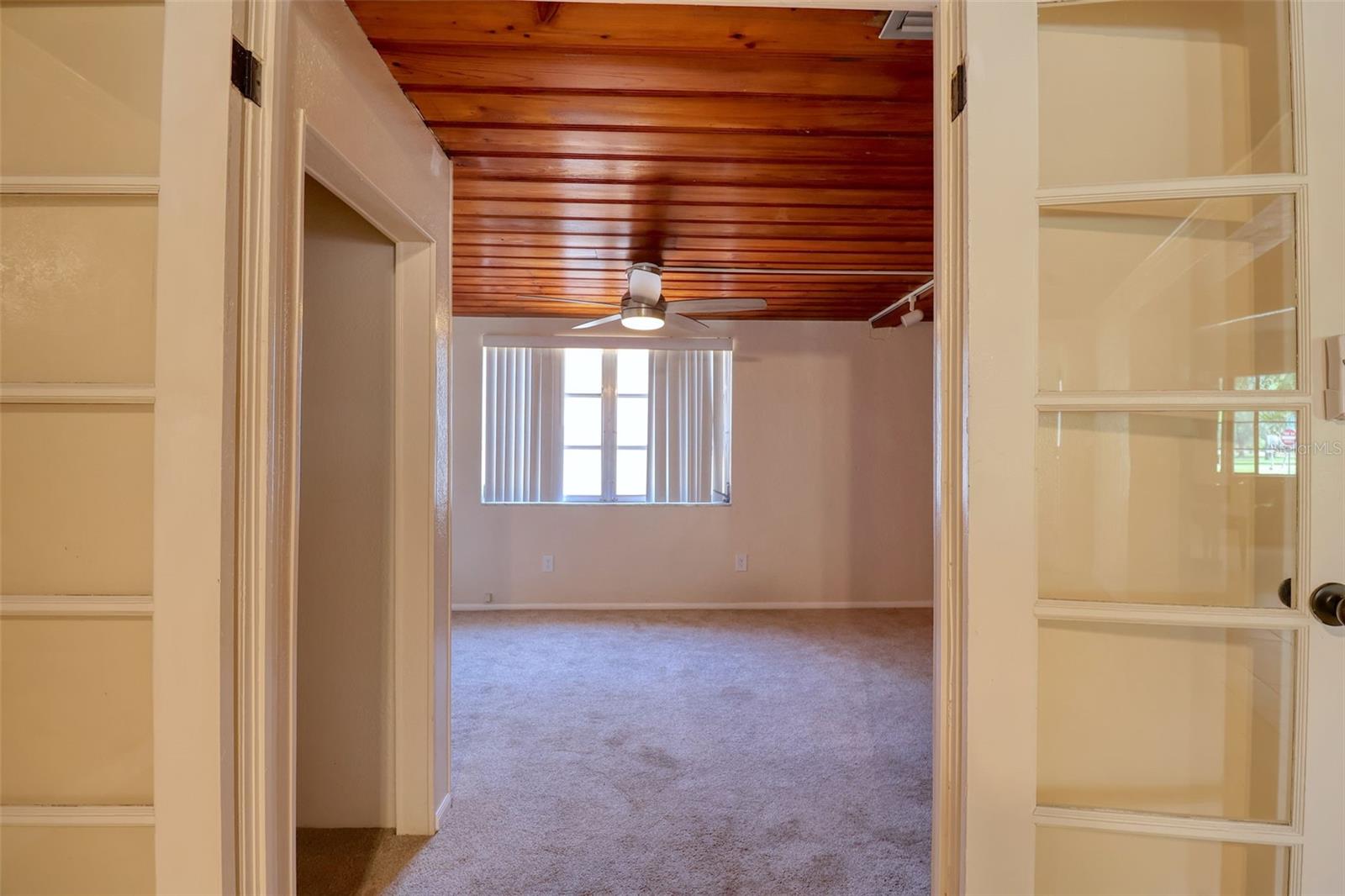 Image 22 of 38 For 4845 25 Avenue N