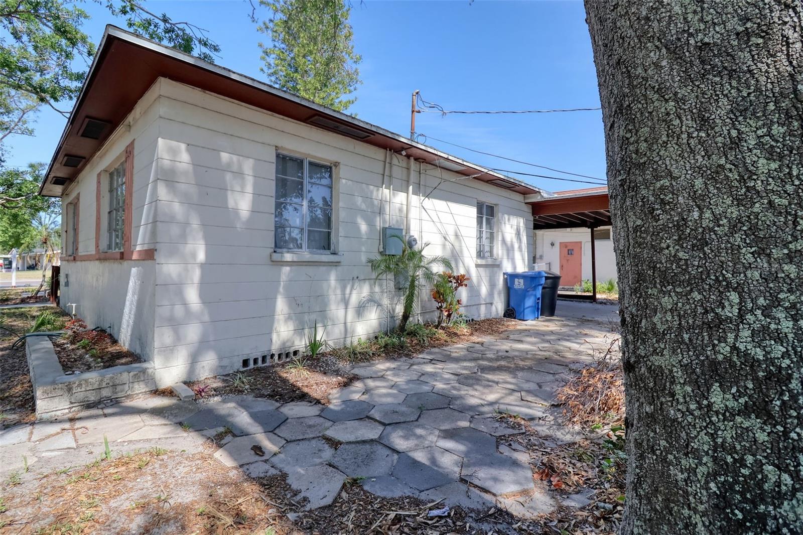 Image 32 of 38 For 4845 25 Avenue N