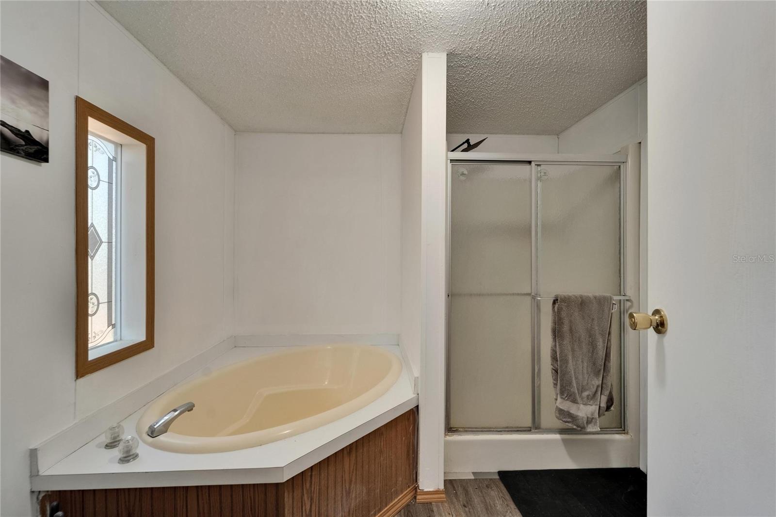 Image 14 of 23 For 240 Hankin Road