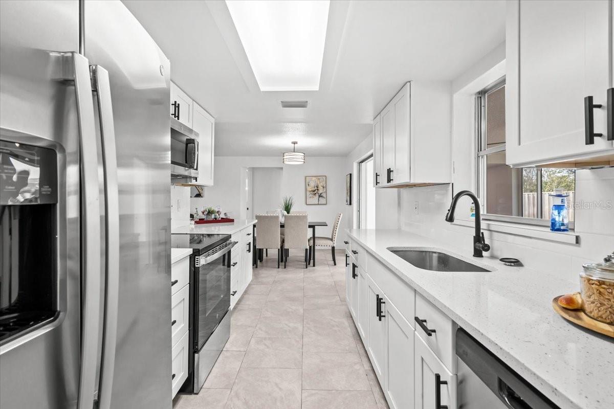 Image 18 of 33 For 1499 Janet Place