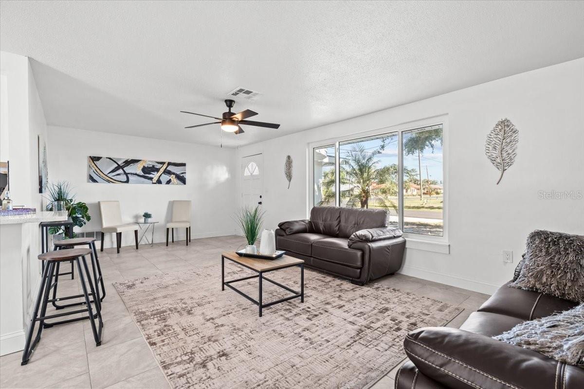 Image 9 of 33 For 1499 Janet Place