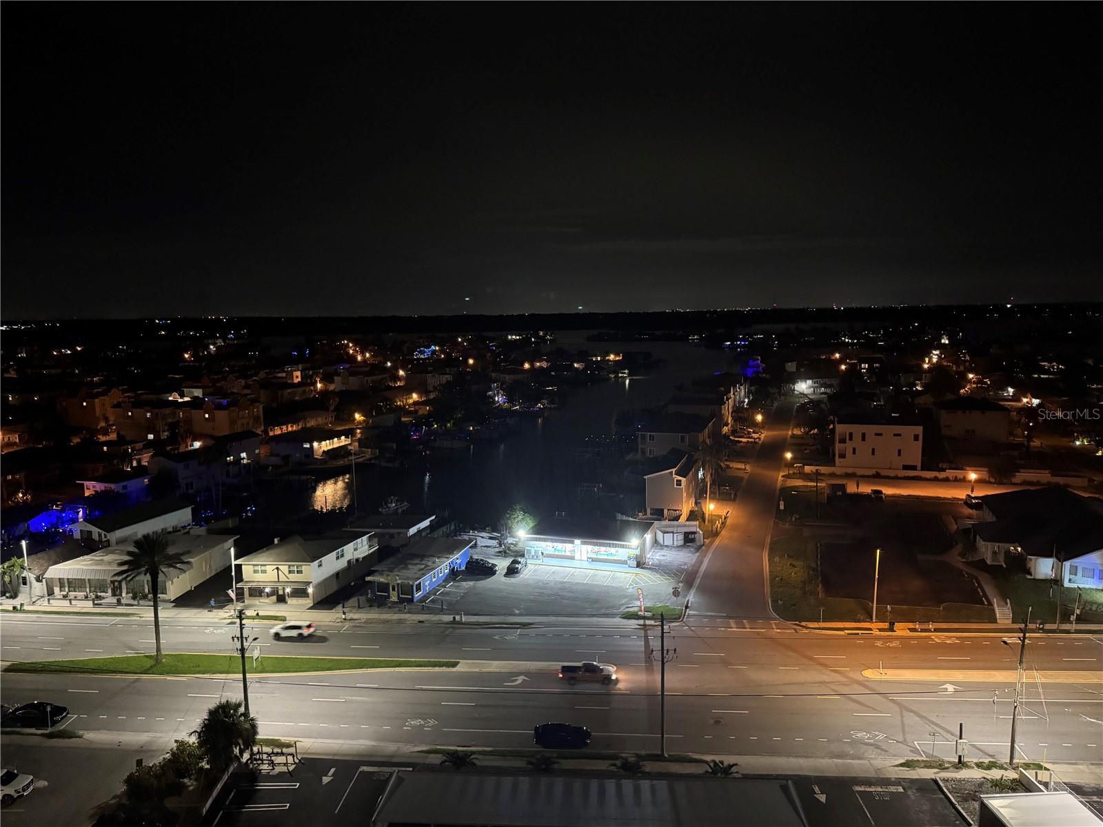 Image 25 of 26 For 17408 Gulf Boulevard 1302
